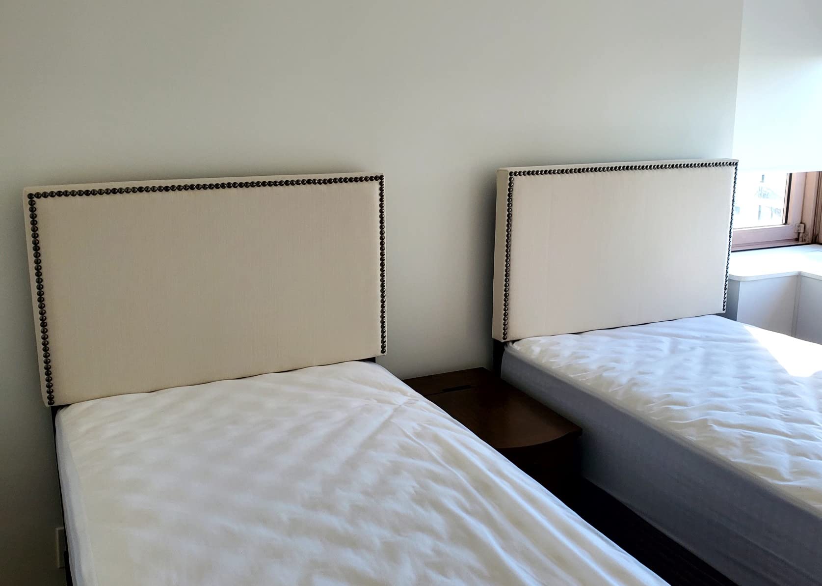 Modway Region Linen Fabric Upholstered Queen Headboard in Cafe with Nailhead Trim customer photo 2