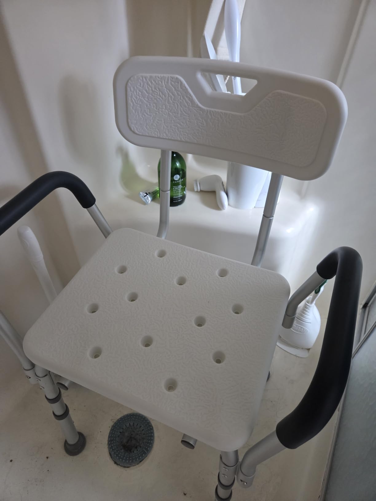 Drive Medical Premium Shower Chair with Back and Padded Arms, White | Shower Chair with Back and Padded Arms Offers Adjustable Height Seating for Safety and Comfort in the Tub Supports 350 Pounds customer photo 2