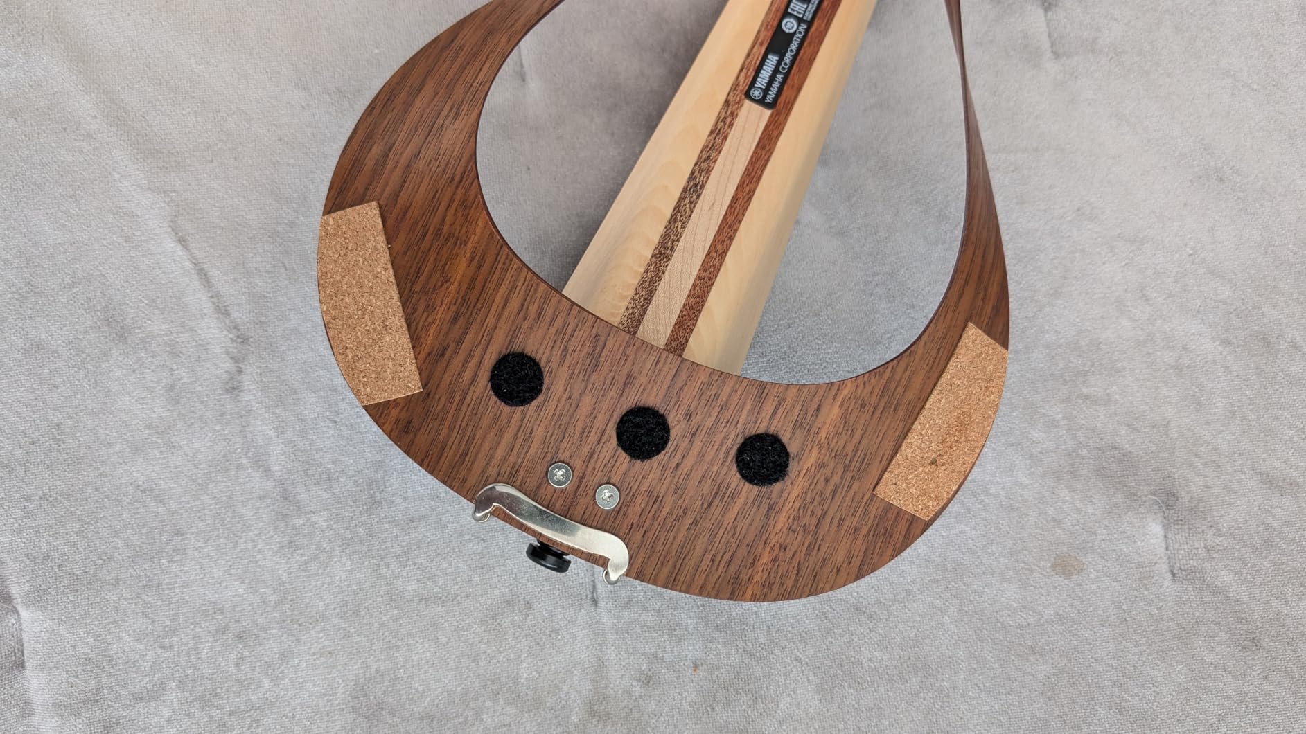 Yamaha YEV105NT Electric Violin, Natural, 5 String customer photo 1