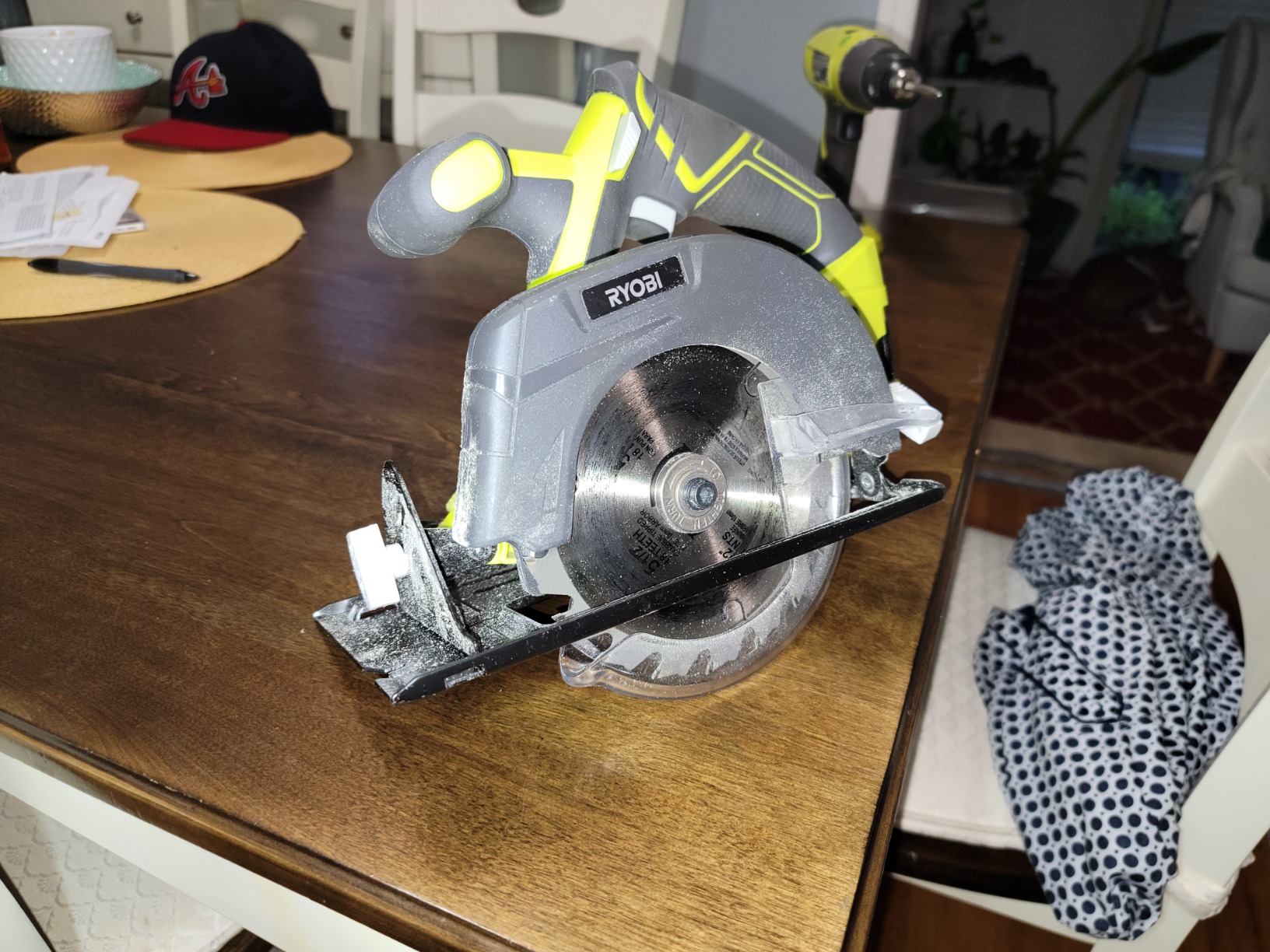 ONE+ P505 18V 5-1/2 in. 4,700 RPM Circular Saw PCL500 (Tool Only) customer photo 2