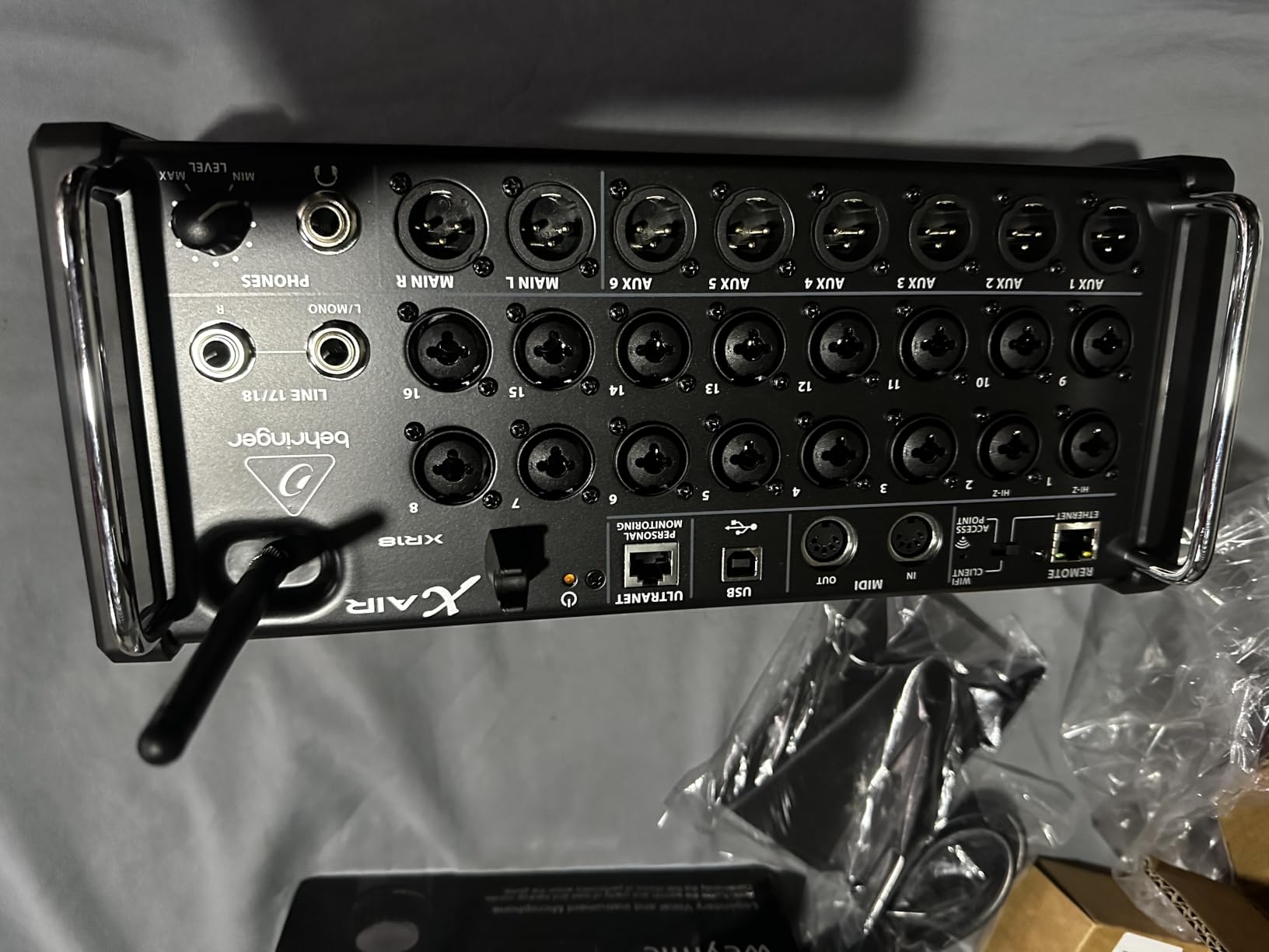 Behringer X AIR XR18 18-Channel, 12-Bus Digital Mixer for iPad/Android Tablets with 16 Programmable Midas Preamps, Integrated Wifi Module and Multi-Channel USB Audio Interface customer photo 2