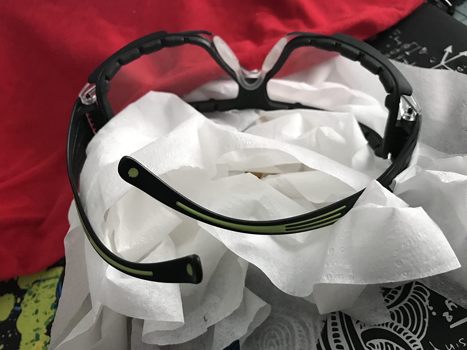 3M Safety Glasses for Men and Women, SecureFit 400, 1 Pair, Z87, Anti-Fog Anti-Scratch Clear Lens, Green/Black Frame, Polycarbonate, UV Protection, Flexible Temples, Removable Foam Gasket customer photo 2