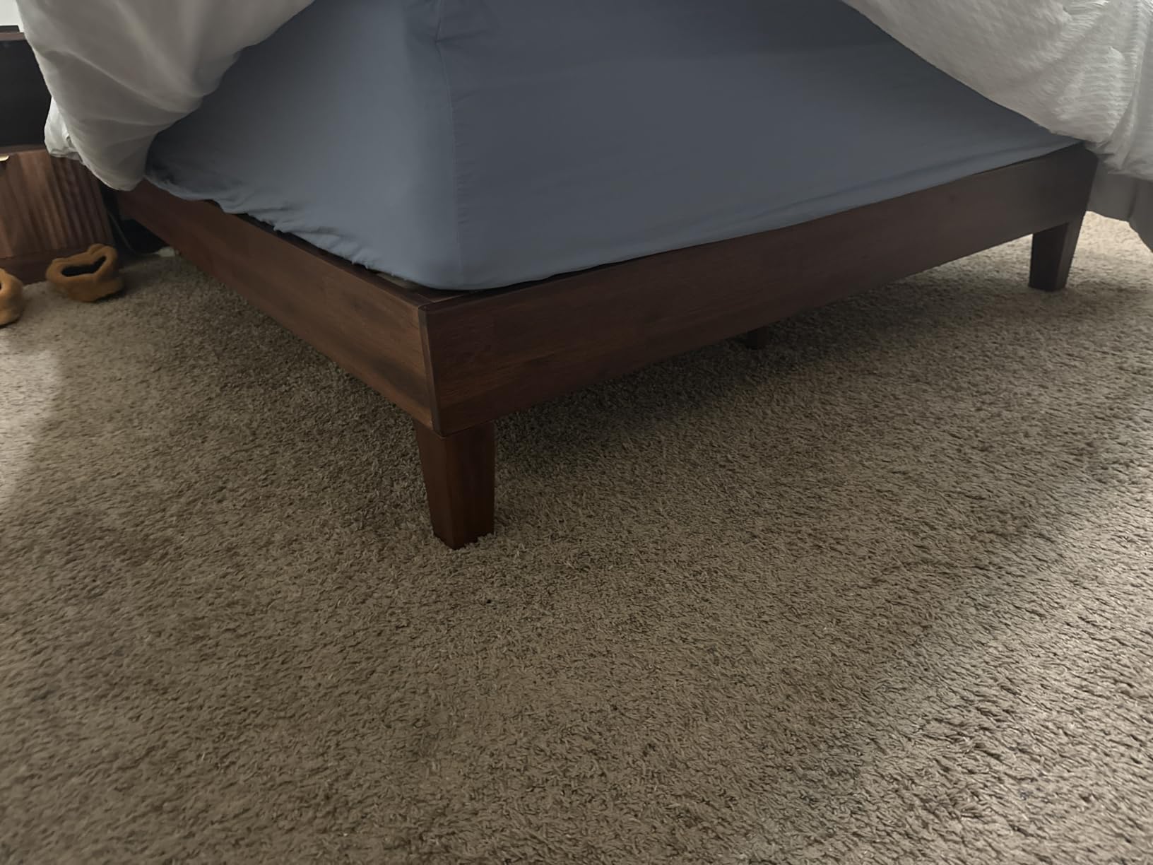 ZINUS Vivek Deluxe Wood Platform Bed Frame with Headboard, Wood Slat Support, No Box Spring Needed, Easy Assembly, Queen customer photo 2