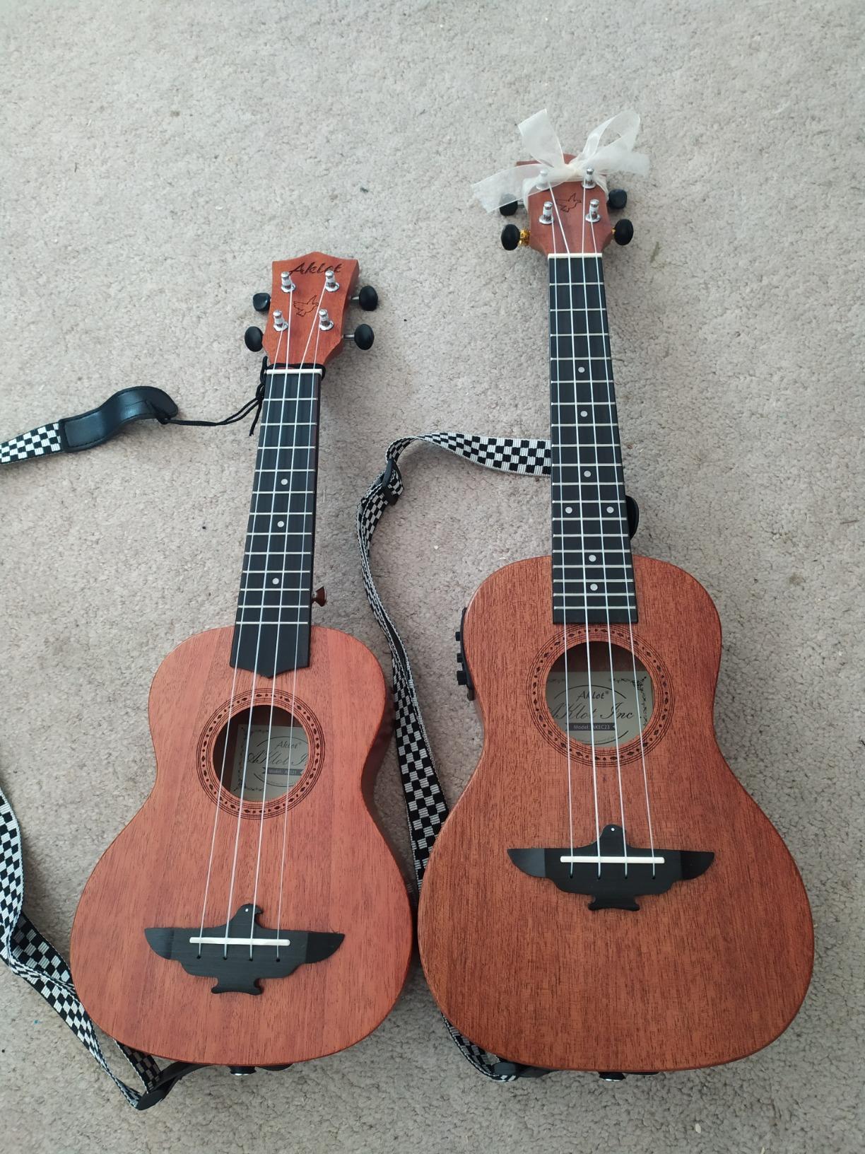 Ukulele, AKLOT Soprano Ukelele Solid Mahogany 21 inch for Professional Beginners Adults Kit with Free Online Lesson and Uke Accessories customer photo 2