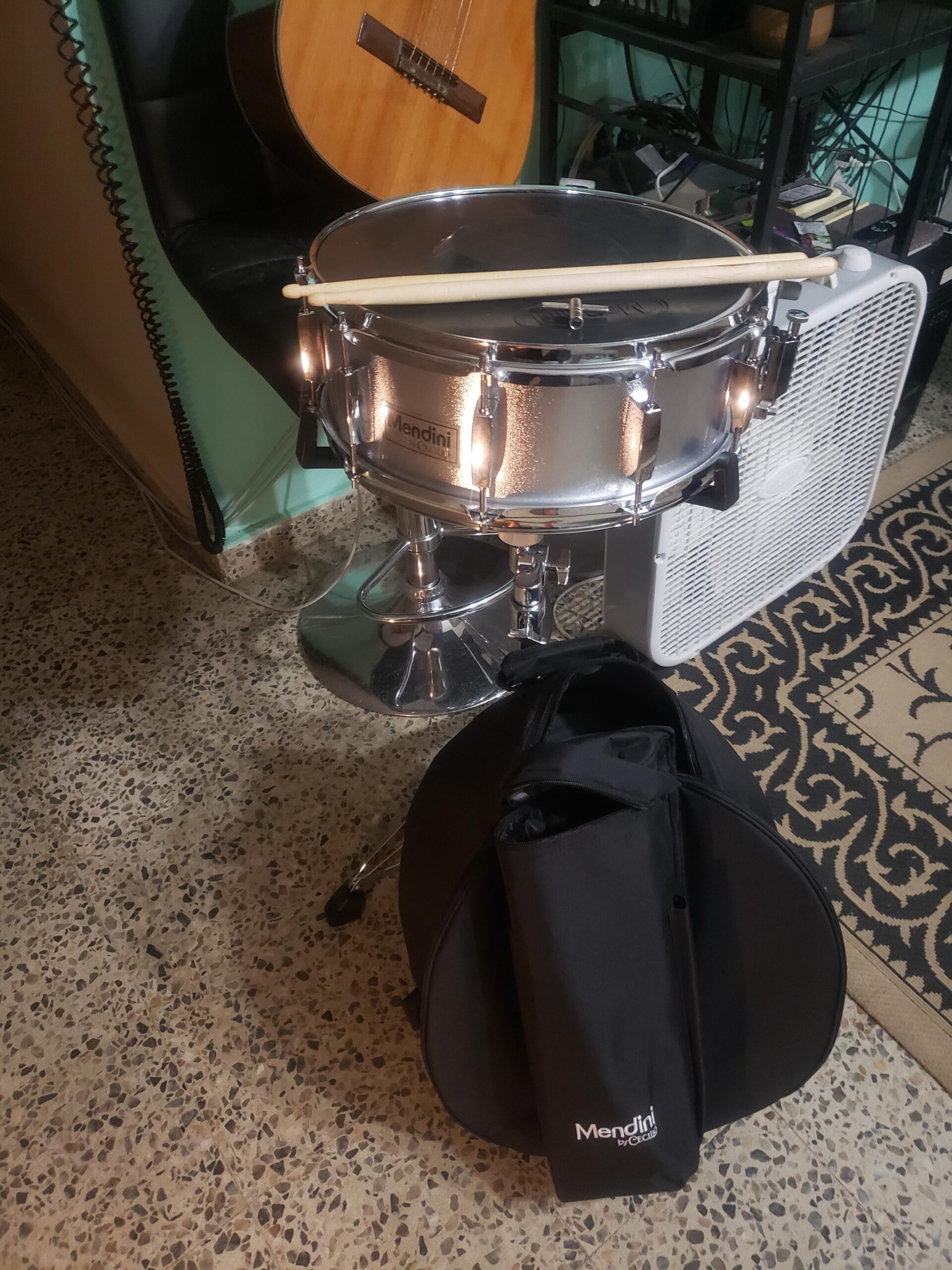 Mendini 14 x 5.5 inches Snare Drum Set, Marching School Band Student Beginner Practice Snare Drum With Gig Bag, Sticks, Stand and Practice Pad Kit (Black) customer photo 1