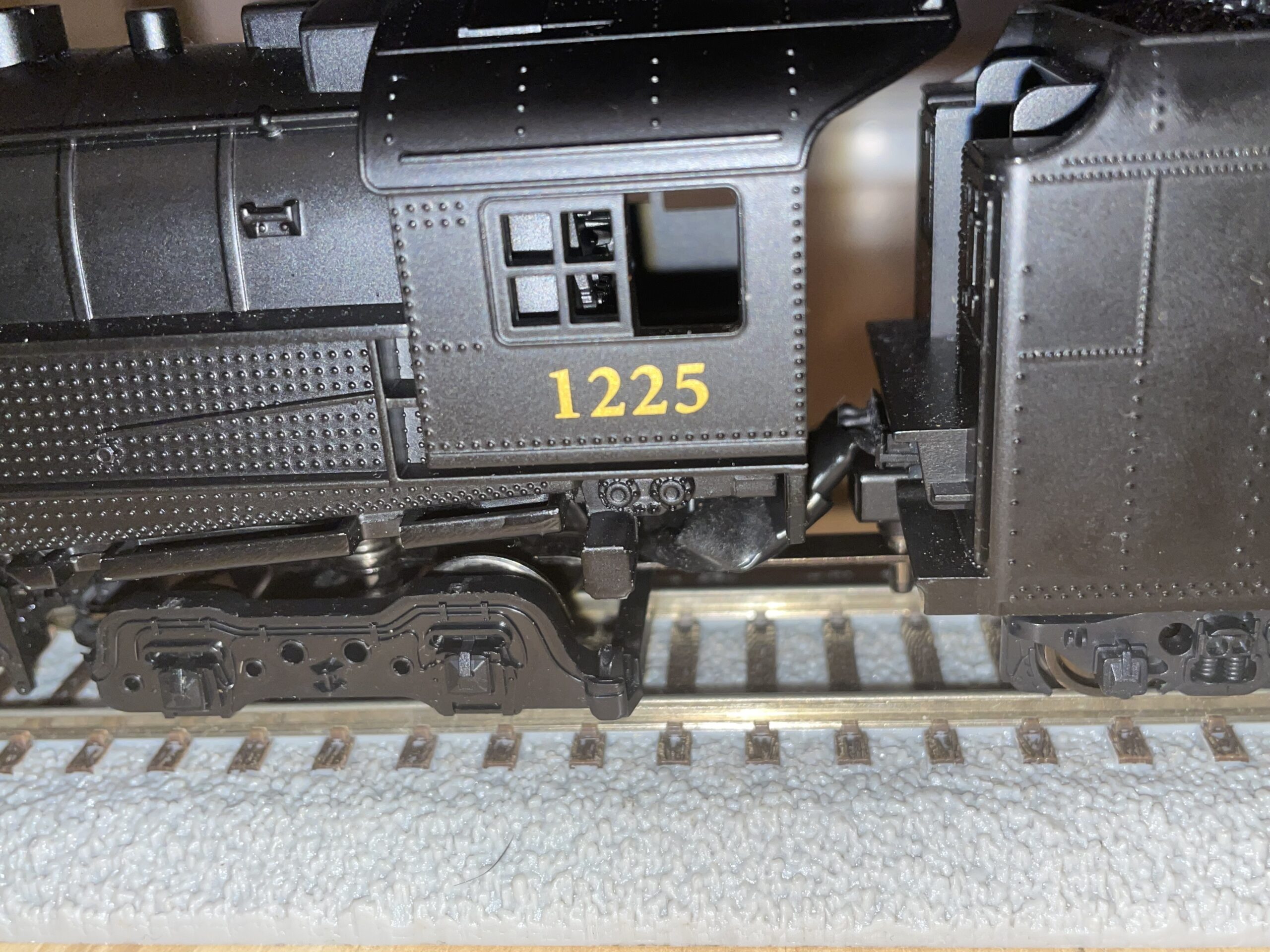 Lionel The Polar Express LionChief 2-8-4 Set with Bluetooth Capability, HO Gauge Model Train Set with Remote customer photo 2