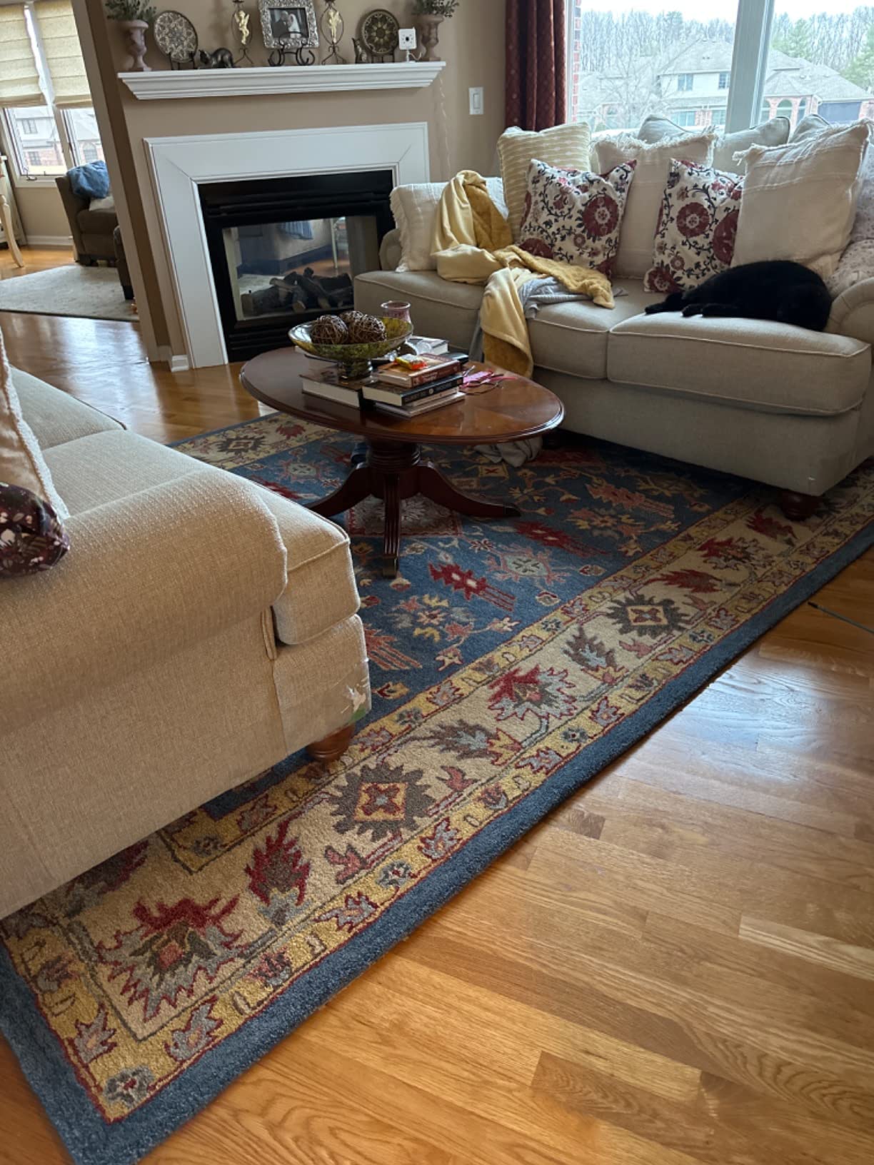 SAFAVIEH Antiquity Collection Area Rug - 6' x 9', Blue & Red, Handmade Traditional Oriental Wool, Ideal for High Traffic Areas in Living Room, Bedroom (AT506M) customer photo 1