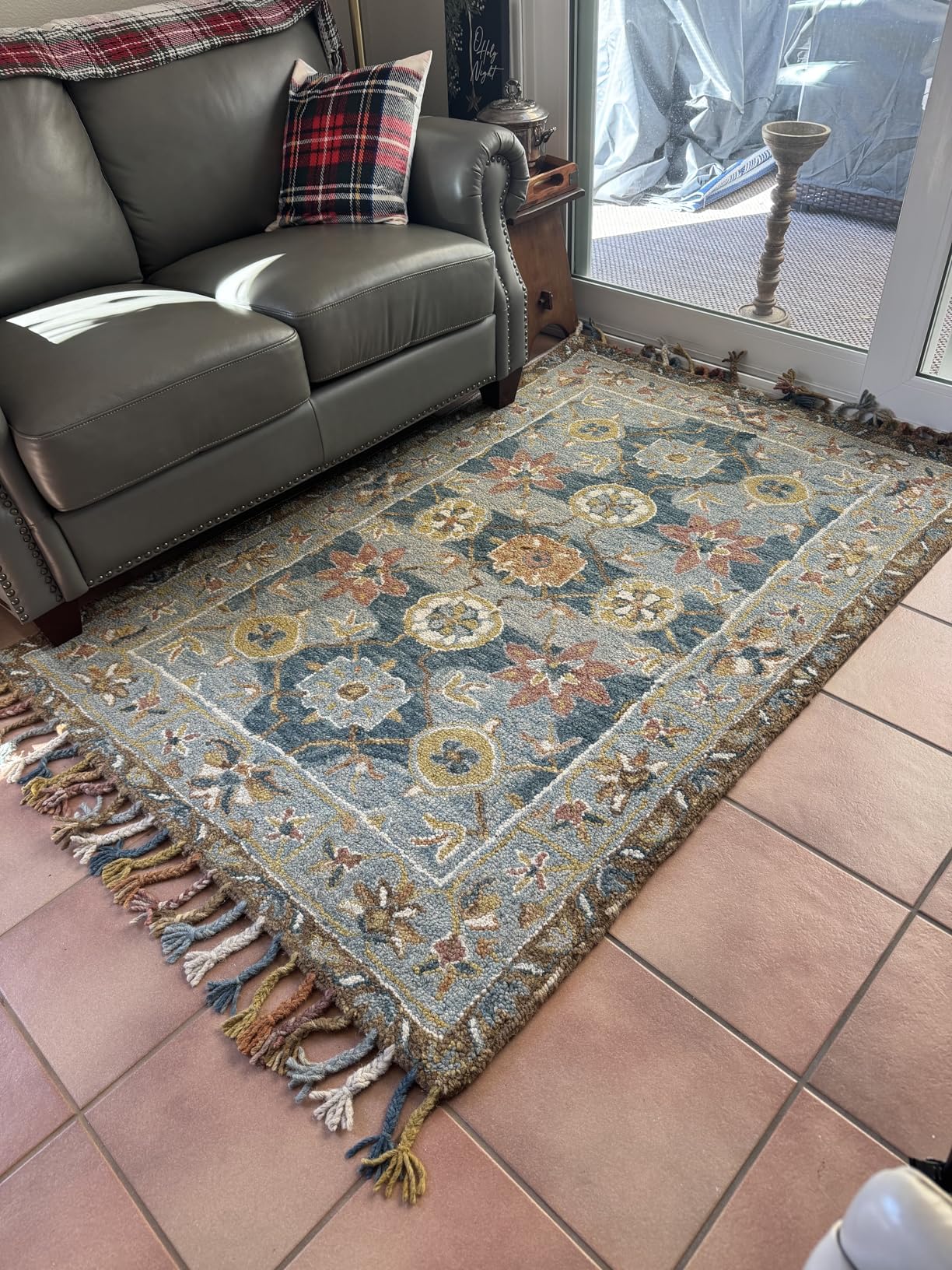 SAFAVIEH Aspen Collection Area Rug - 9' x 12', Grey & Navy, Handmade Boho Braided Tassel Wool, Ideal for High Traffic Areas in Living Room, Bedroom (APN110A) customer photo 1