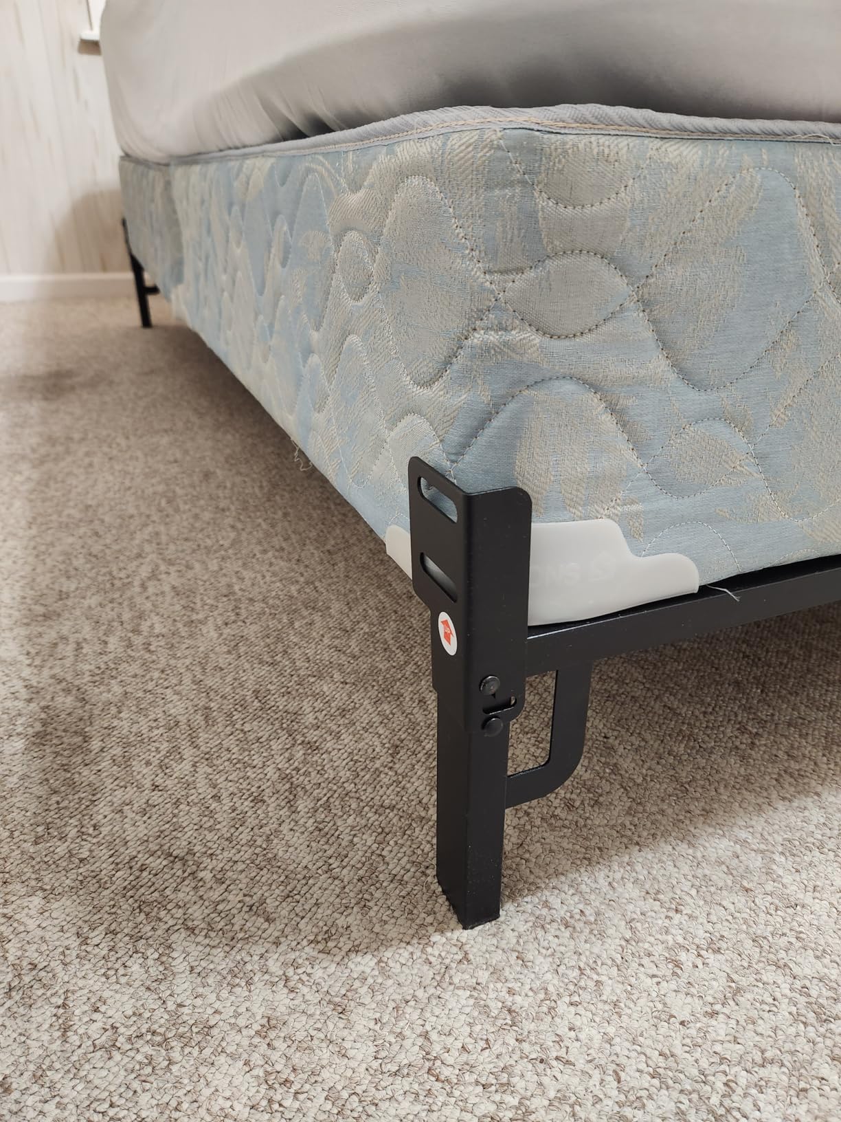 Amazon Basics Metal Bed Frame, 9-Leg Support Base for Box Spring and Mattress, Queen Size, Tool-Free Easy Assembly, 79.5