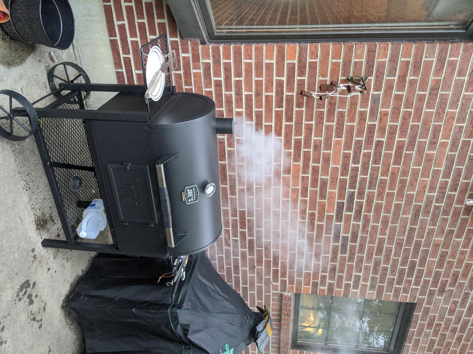 Oklahoma Joe's Judge Charcoal Grill and Smoker with 540 sq in Cooking Area, Black customer photo 1