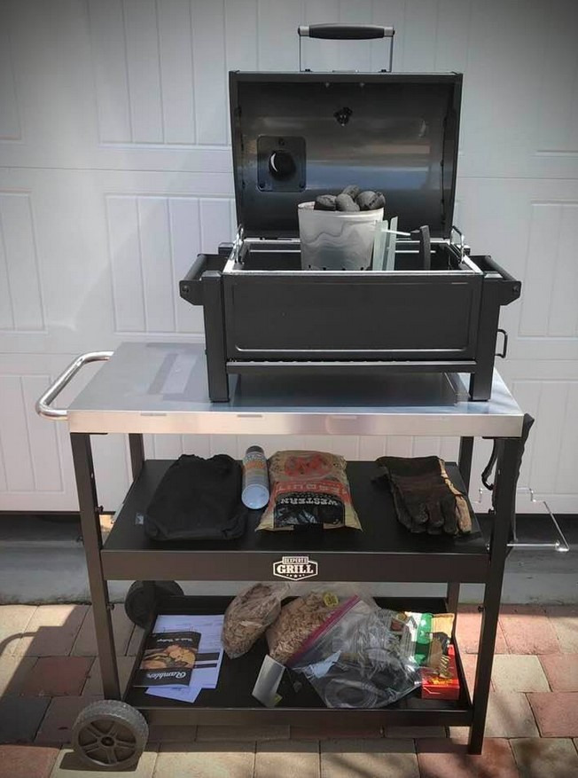 Oklahoma Joe's Rambler Portable Charcoal Grill, Black customer photo 1