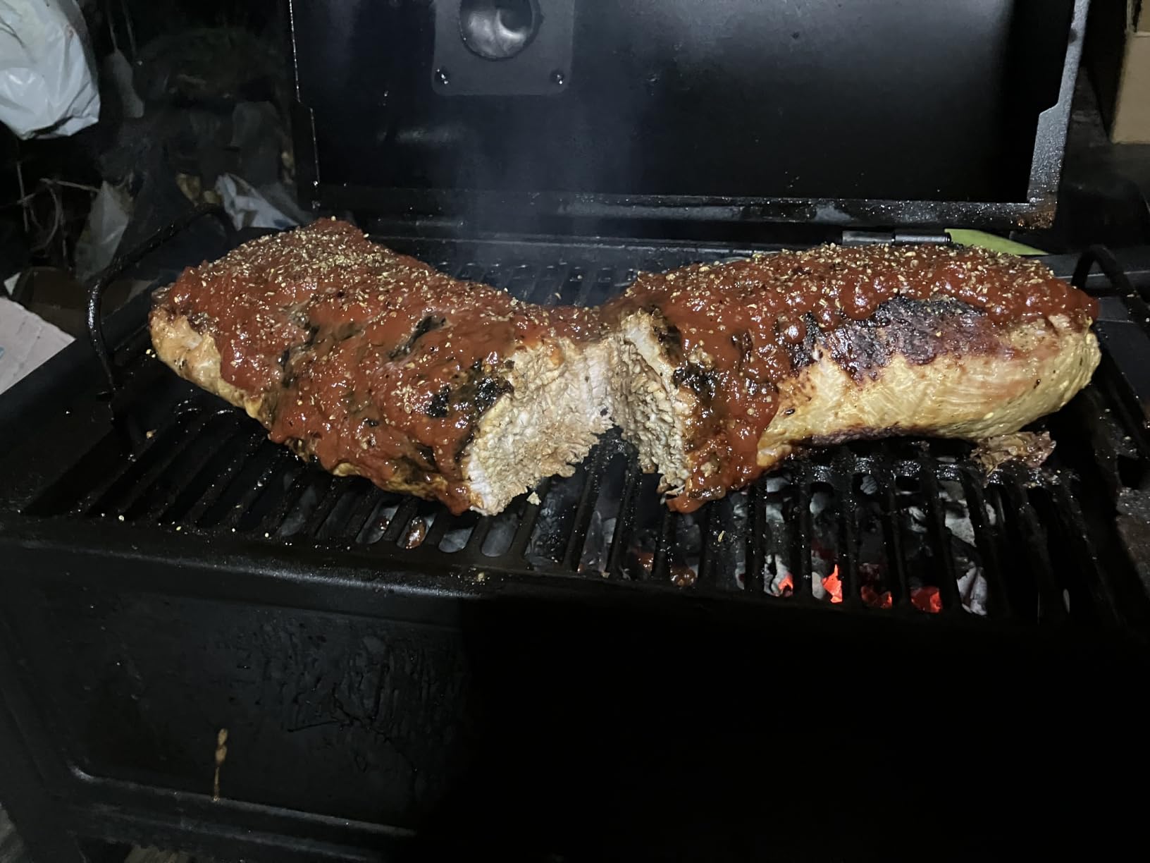 Oklahoma Joe's Rambler Portable Charcoal Grill, Black customer photo 2