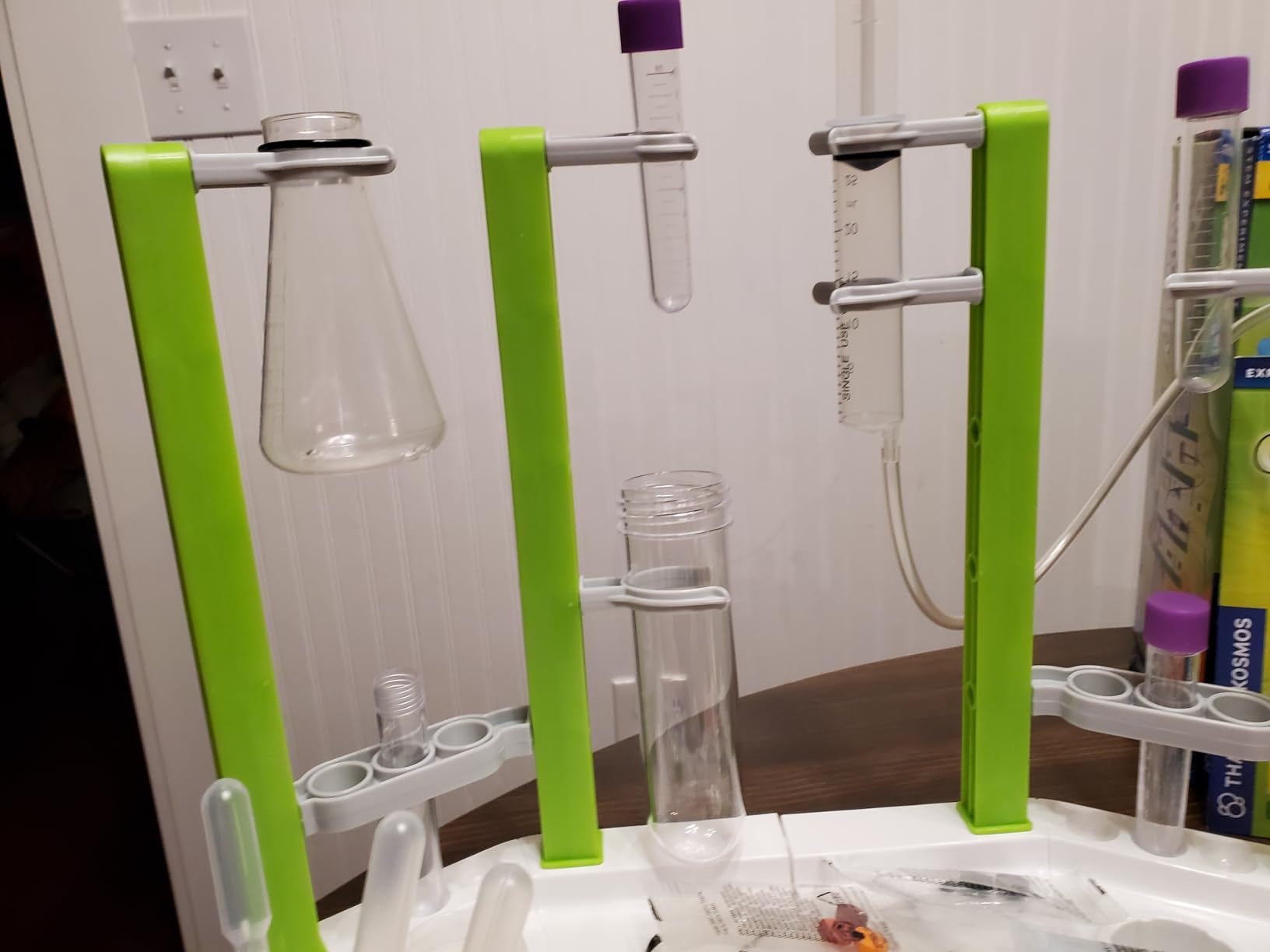 Thames & Kosmos Ooze Labs: Slime Lab Science Experiment Kit & Lab Setup, 10 Experiments with Slime | Parents' Choice Recommended Award Winner customer photo 1