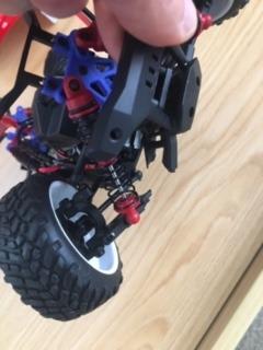 Traxxas 76064-5-BLUX LaTrax Desert Prerunner: 118-Scale 4WD Electric Truck customer photo 2