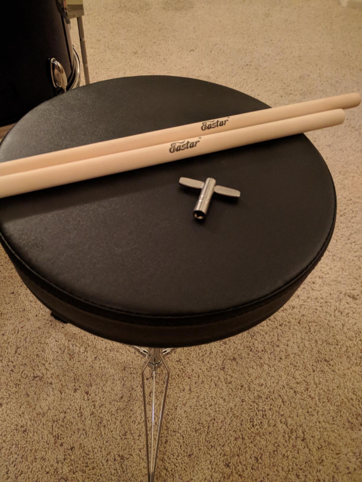 Drum Set Eastar 22 inch for Adults, 5 Piece Full Size Drum Kit Junior Beginner with Pedal Cymbals Stands Stool and Sticks, Metallic Blue customer photo 2