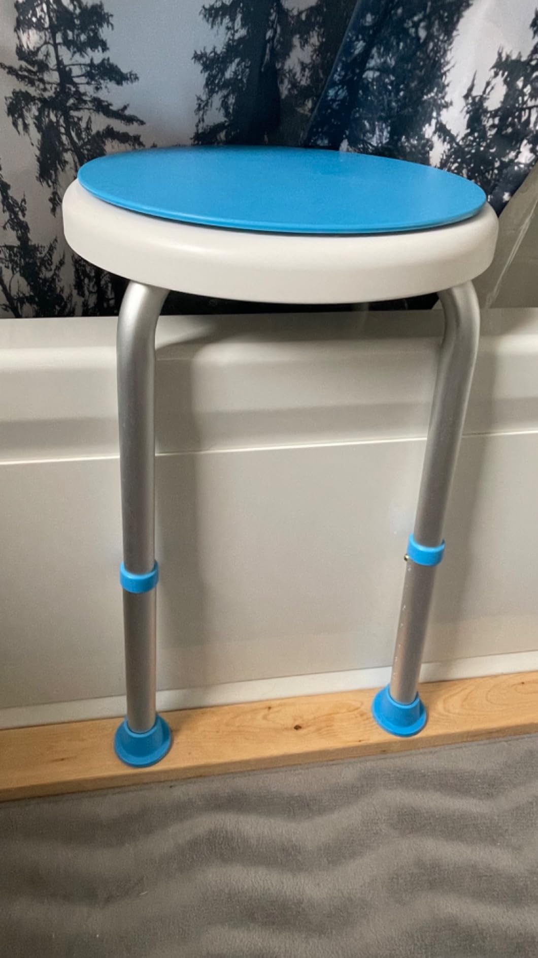 Vaunn Medical Tool-Free Assembly Adjustable Swivel Shower Stool Seat Bench with Anti-Slip Rubber Tips for Safety and Stability customer photo 2