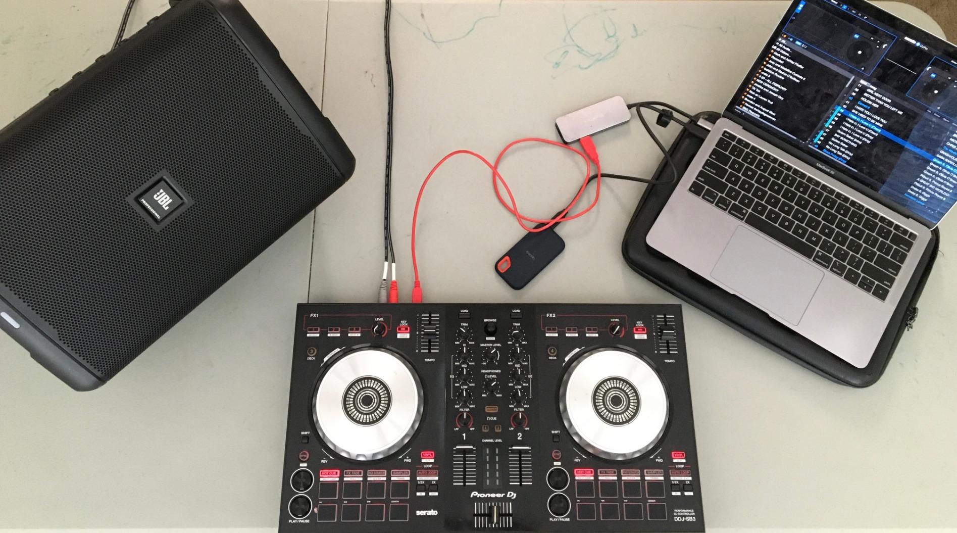 JBL Professional EON ONE Compact Battery Powered Wireless PA Speaker System with Bluetooth, Professional 4-Channel Mixer, and Lexicon Effects. Black customer photo 2