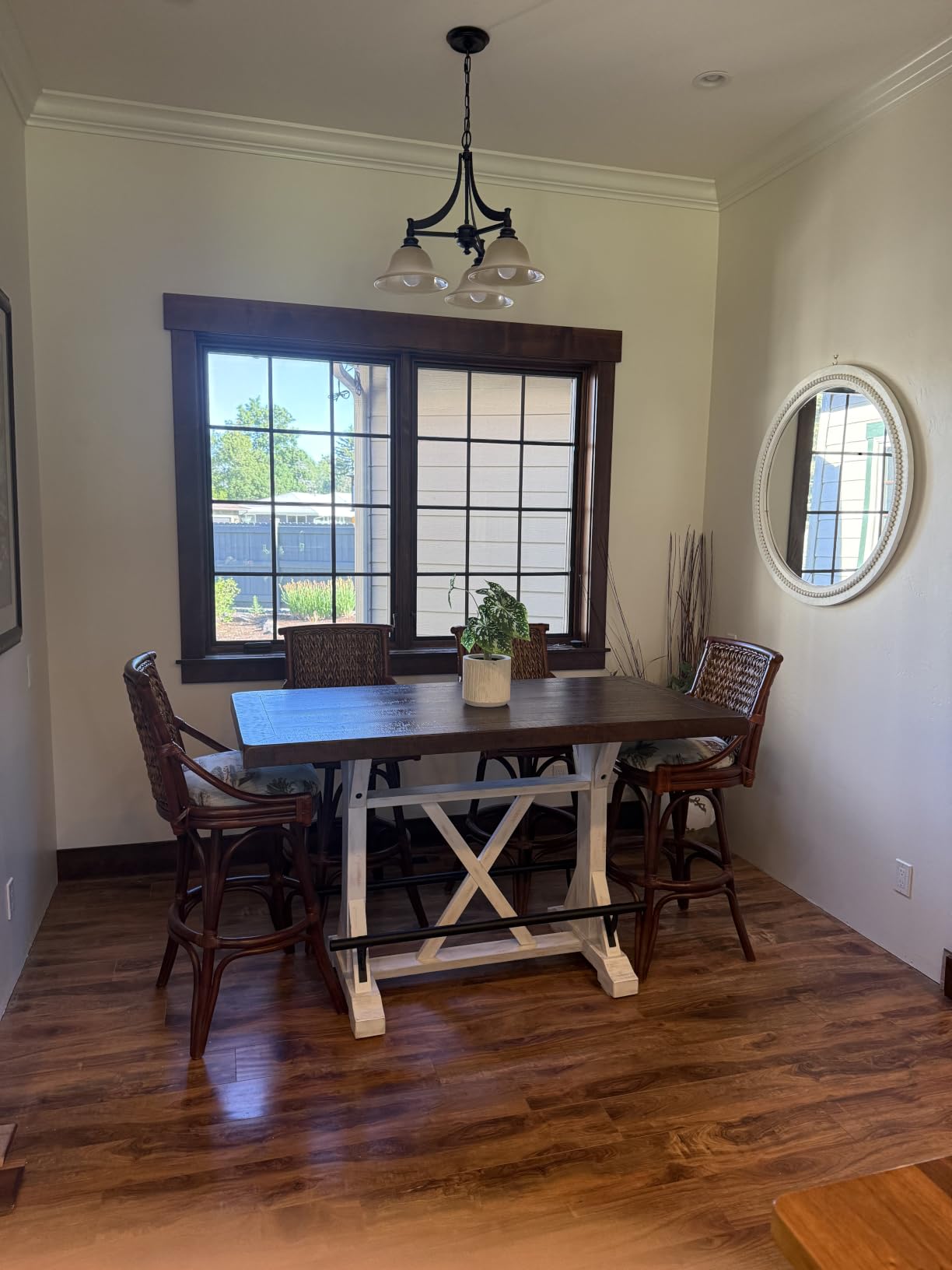 Signature Design by Ashley Valebeck Extendable Dining Room Table, Rustic Farmhouse Dining Table with Leaf Extension, Seats Up to 8, Vintage White/Brown customer photo 2