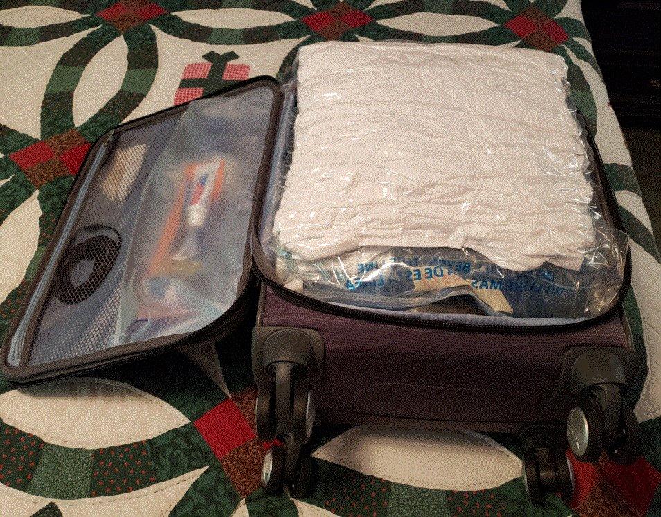 Samsonite Solyte DLX Softside Expandable Luggage with Spinner Wheels, Mediterranean Blue, 2-Piece Set (20/25) customer photo 1