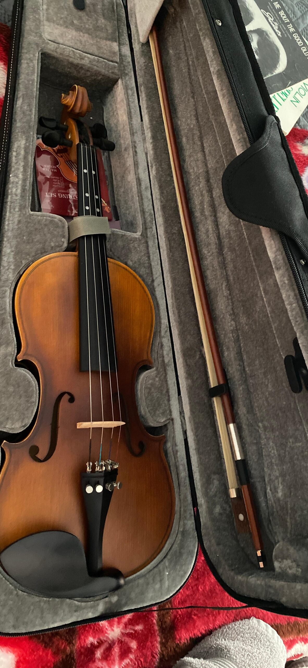 Eastar 4/4 Full Size Violin Set Matte Fiddle for Beginners Adults with Hard Case, Rosin, Shoulder Rest, Bow, Tuner and Extra Strings (Imprinted Finger Guide on Fingerboard), EVA-3 customer photo 1