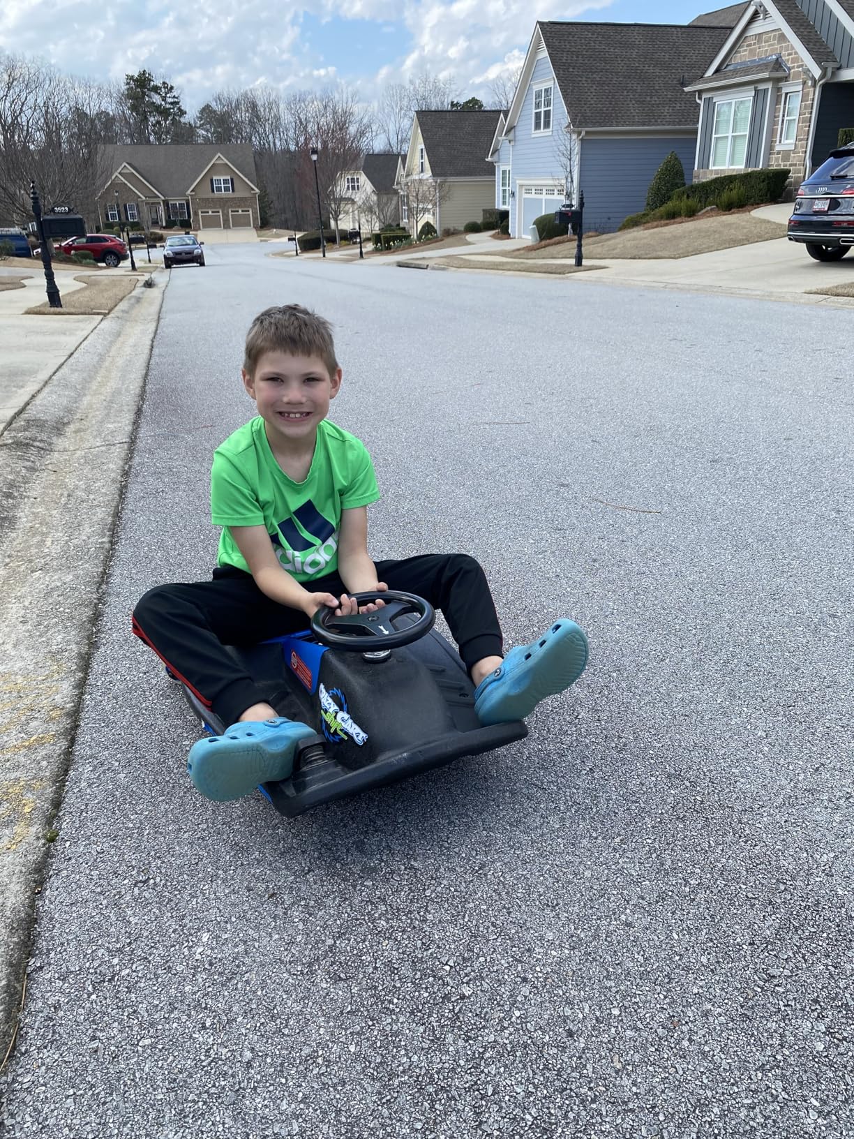 Razor Crazy Cart Shift Electric Go Kart for Kids Ages 6+ - 12V Drifting System, High/Low Speed Switch, Simplified Drifting, Riders up to 120 lbs customer photo 1