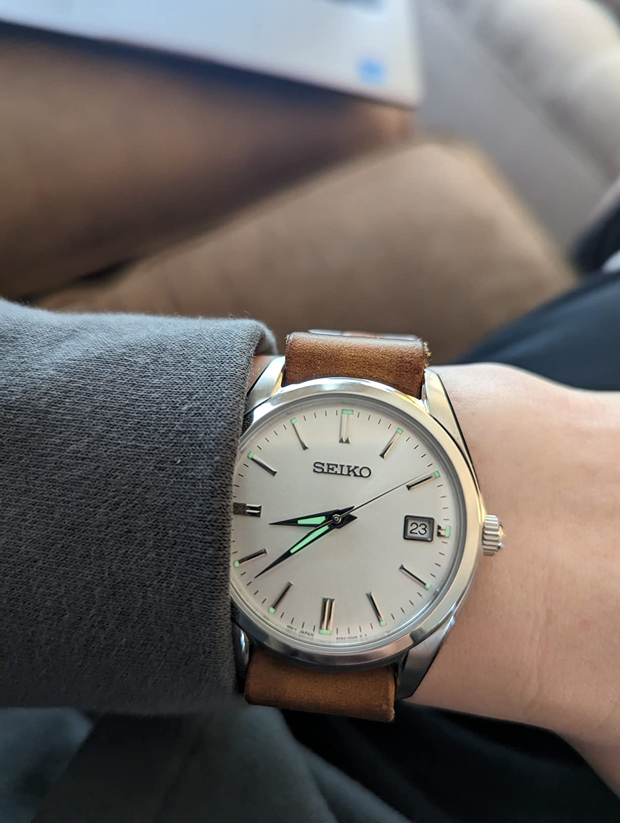 Seiko SUR307 Watch for Men - Essentials - Silver Dial with Sunray Finish, Date Calendar, LumiBrite Hands, Stainless Steel Case & Bracelet, and 100m Water Resistant customer photo 1