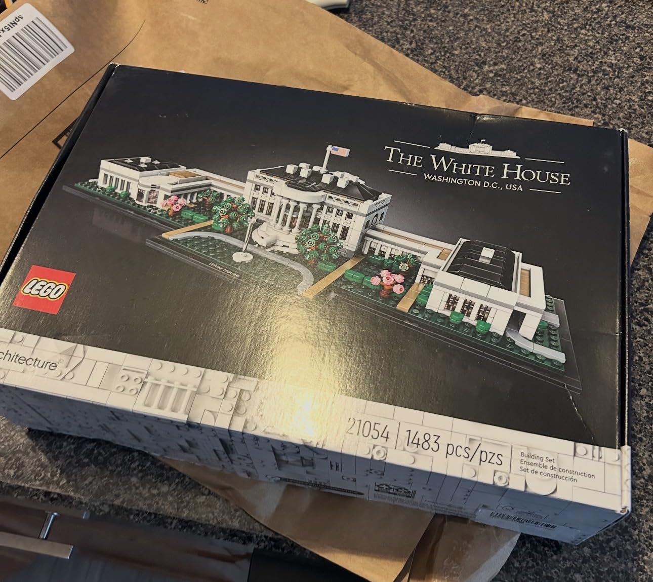 Architecture Collection: The White House 21054 - Model Building Kit, Creative Set for Adults and Teens, Energizing DIY Project, Iconic Presidential Office, Great Collectible Gift for Father's Day customer photo 1