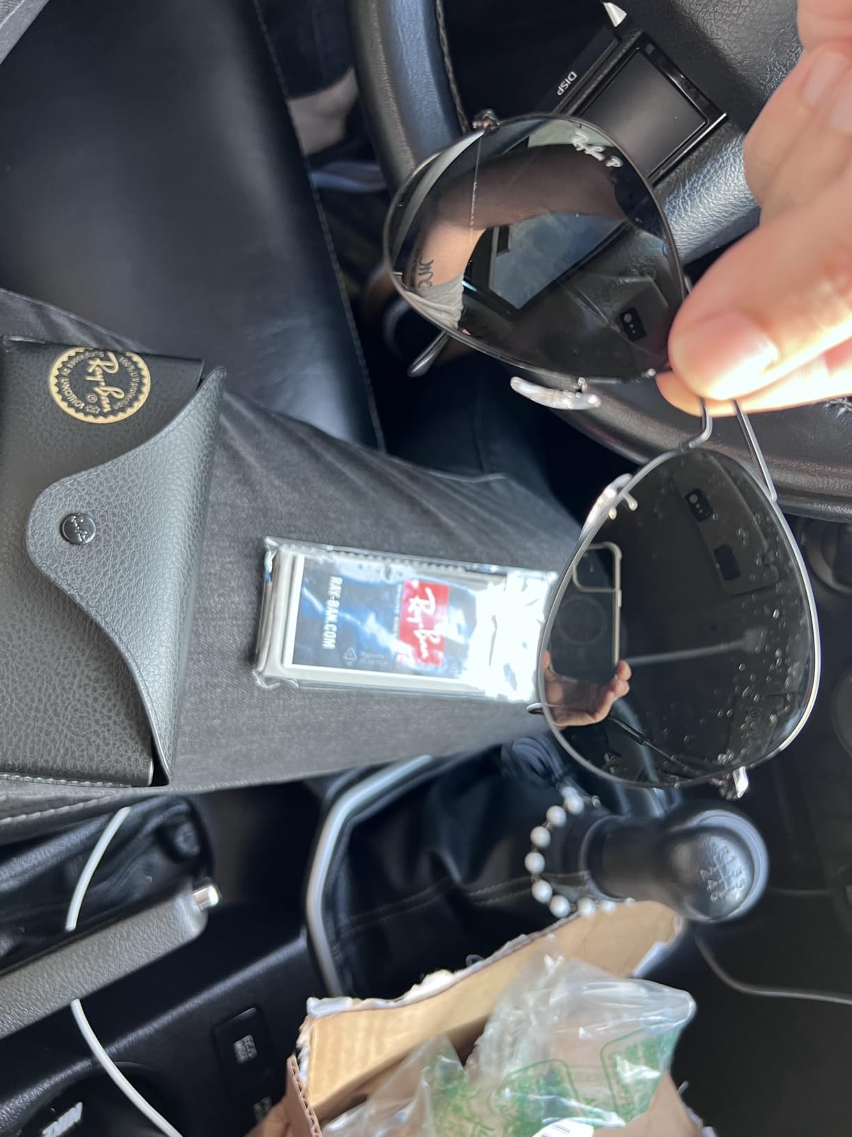 Ray-Ban RB3025 Classic Polarized Aviator Sunglasses customer photo 2