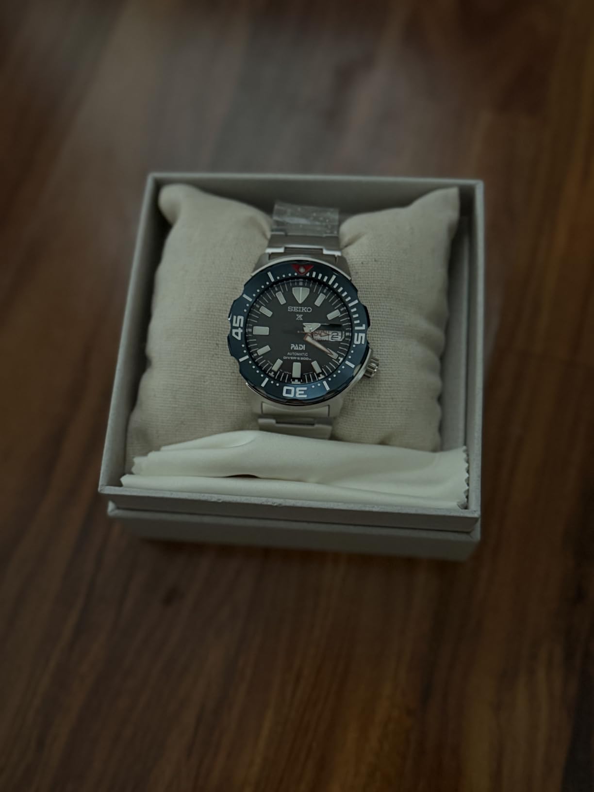 SEIKO SRPE27 Automatic Dive Watch for Men - Prospex PADI Special Edition - LumiBrite Hands, Elapsed Timing Bezel - Water Resistant 200M customer photo 2