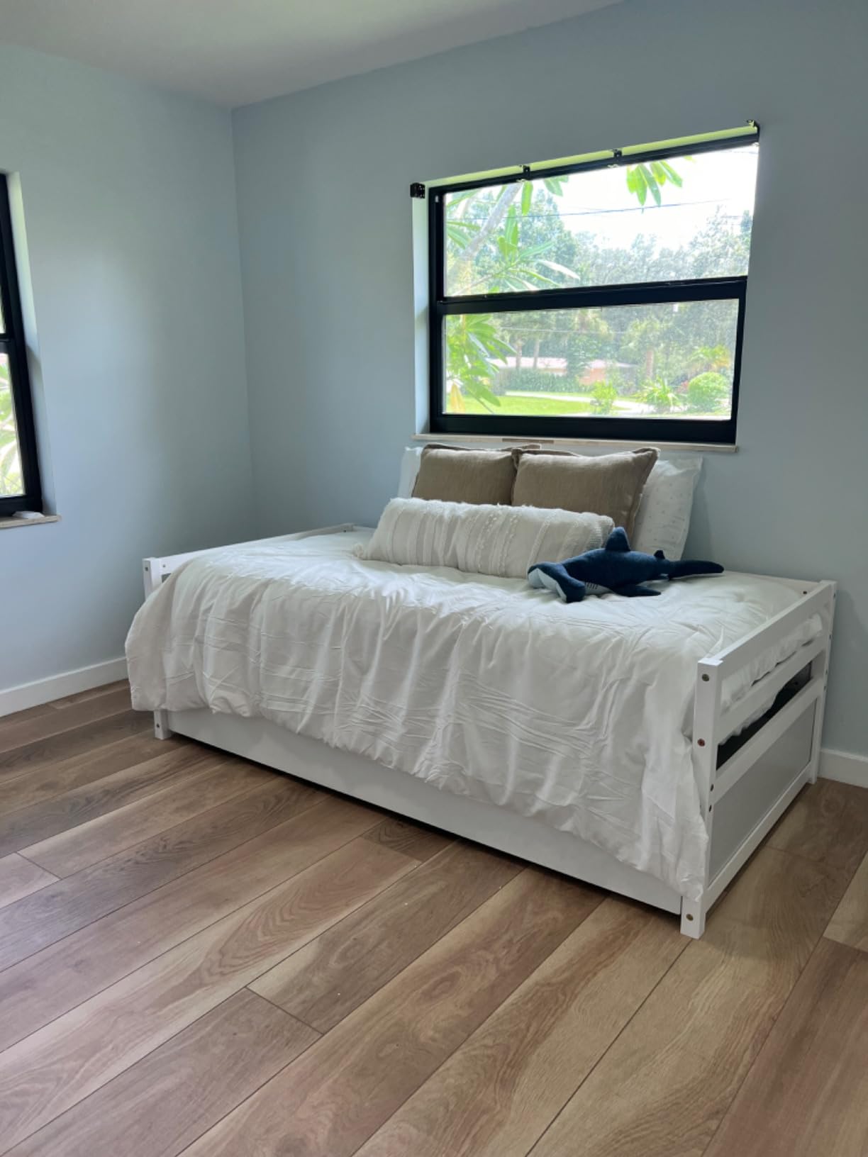 Merax Twin Size Daybed with Trundle, Solid Wood Captains Bed Sofa Bed Frame, White customer photo 1