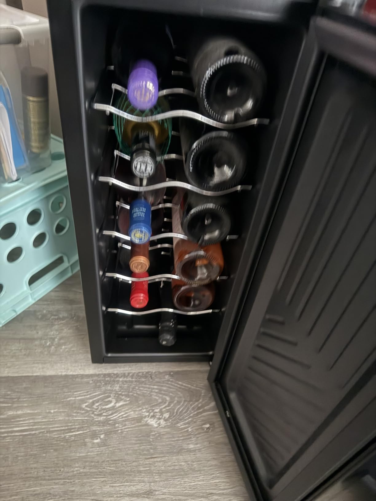 BLACK+DECKER BD60026 Wine Cellar with LED Display (8-Bottle Capacity) customer photo 2