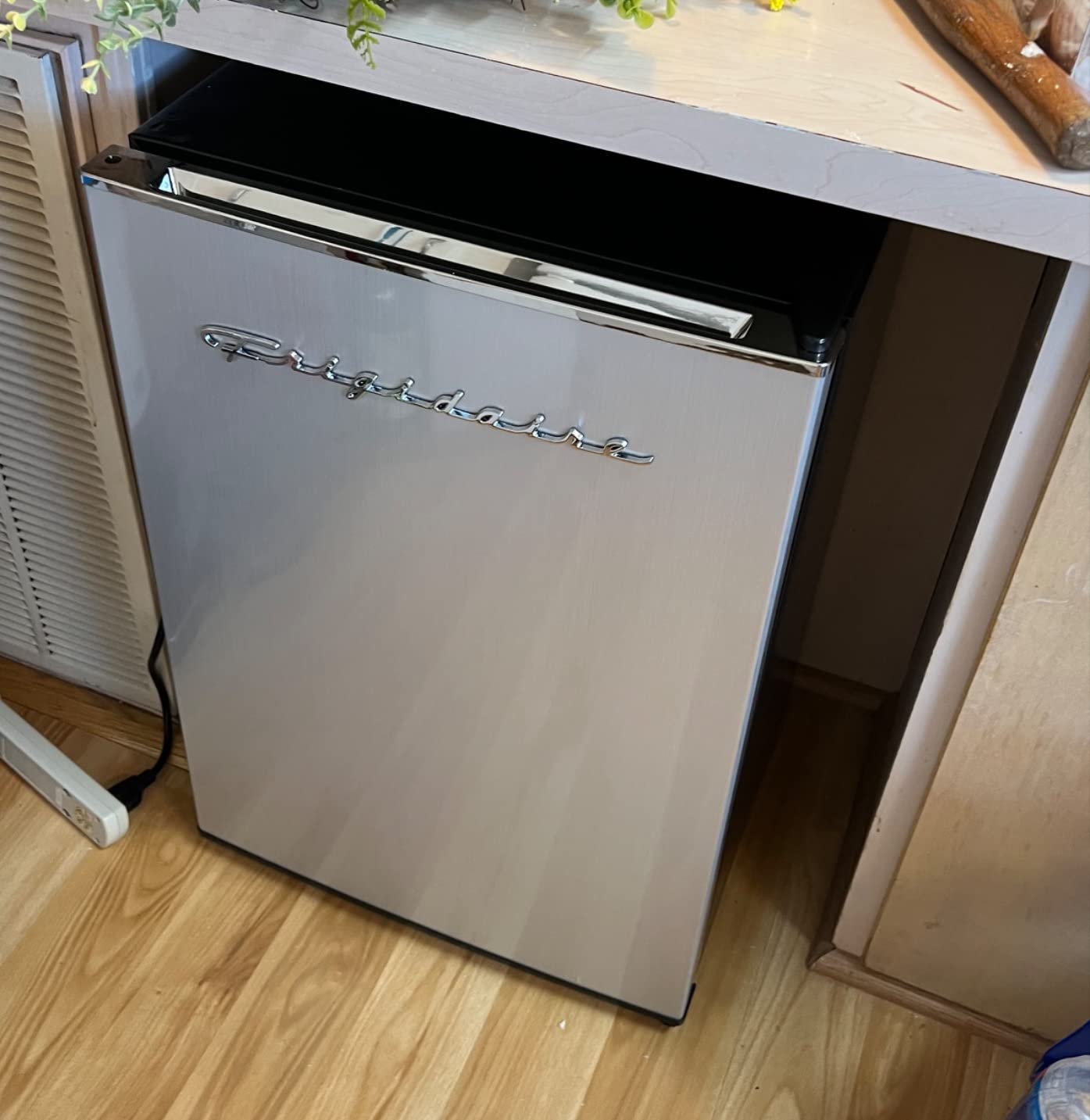 Frigidaire EFR285-6COM, 2.5 cu ft Refrigerator, Stainless Steel Door, Platinum Series customer photo 2