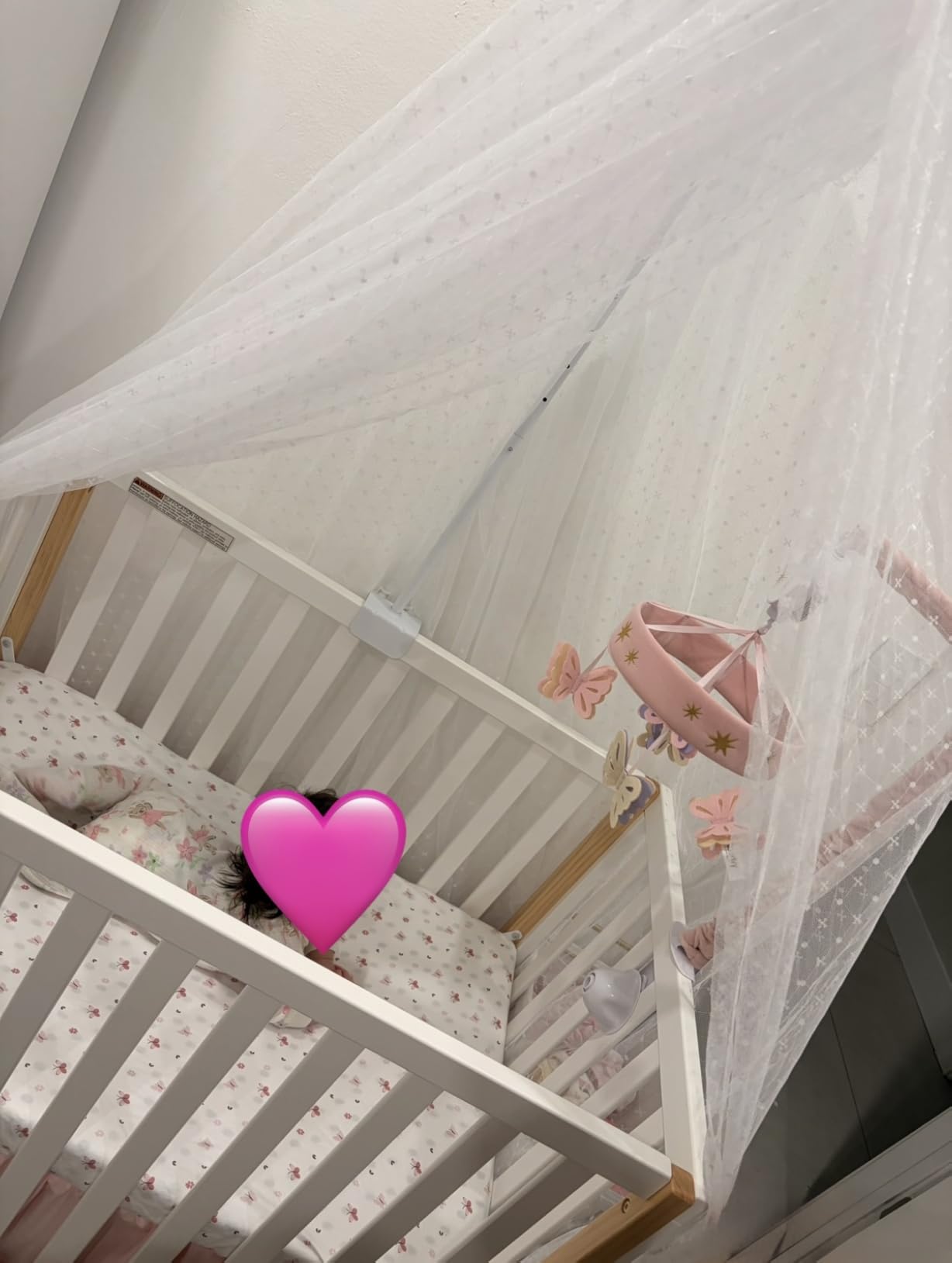 Delta Children Gio Mini Crib with 2.75
