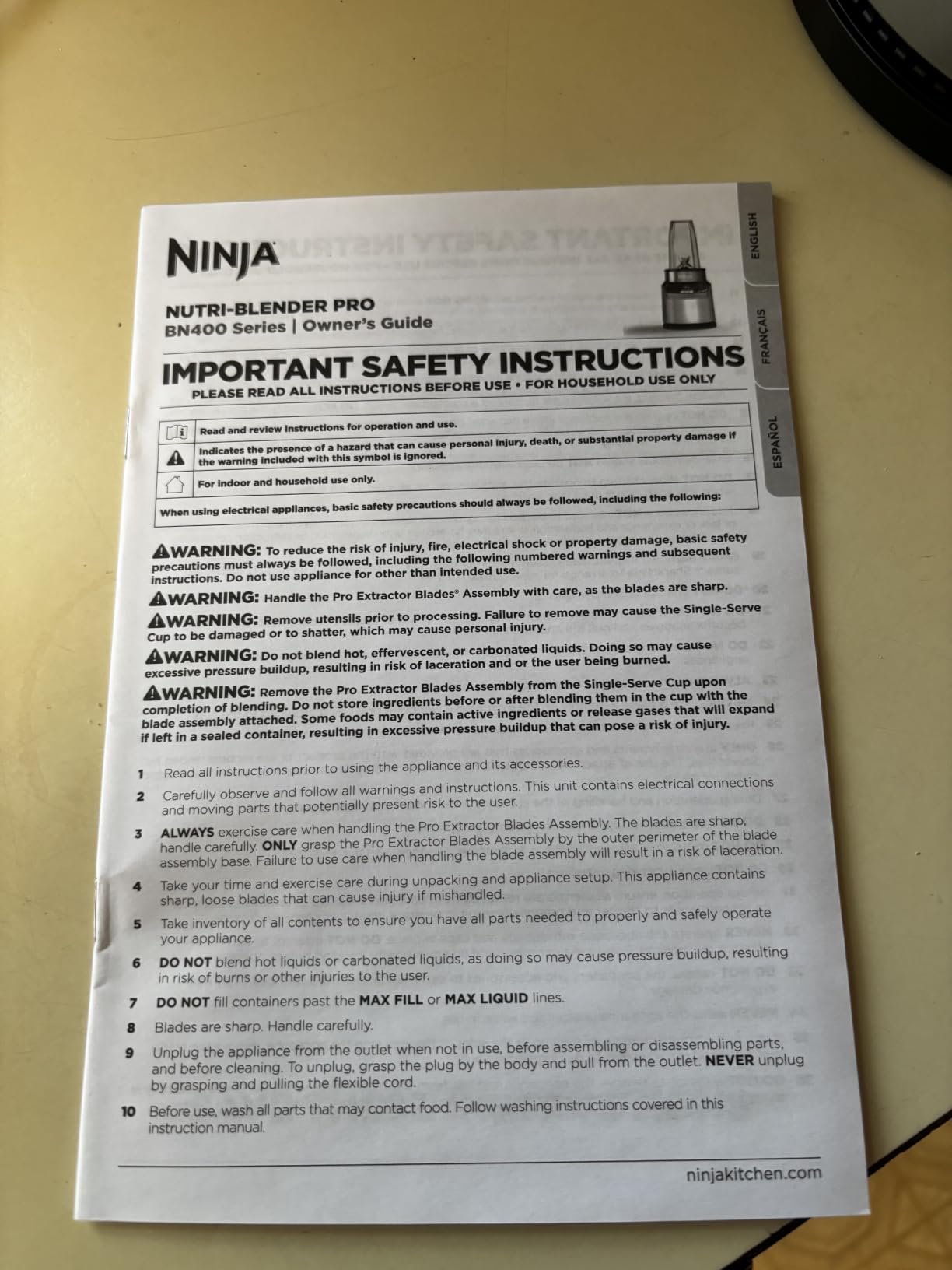 Ninja Nutri-Blender Pro with Auto-iQ | For Smoothies, Shakes, Frozen Drinks, Salsa, Dips | (2) 24-oz. To-Go Cups & Spout Lids | 1100-Peak-Watt | Silver | BN401 customer photo 2