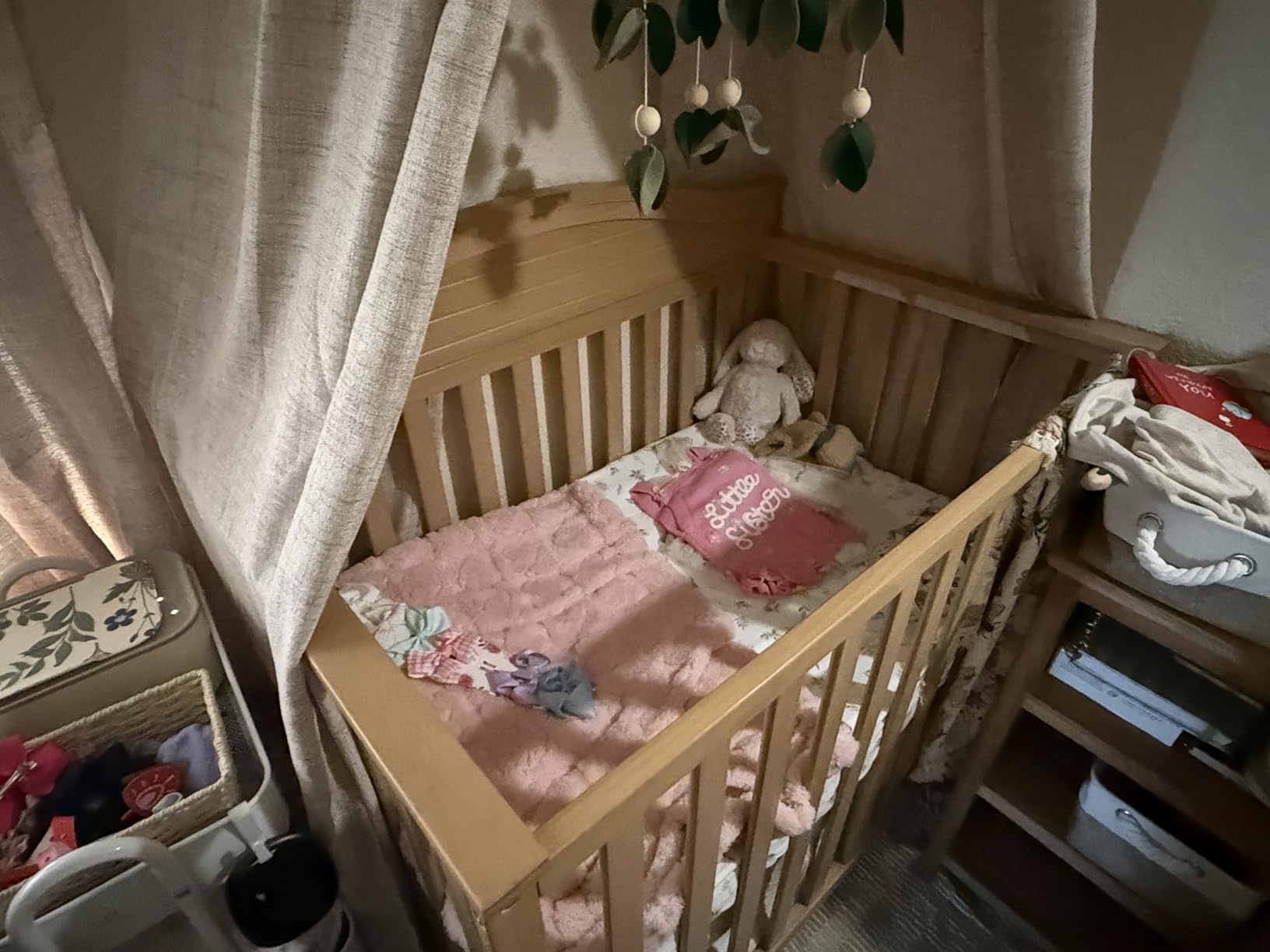 Graco Stella 4-in-1 Convertible Mini Crib with Bonus Mattress, Pebble Gray | GREENGUARD Gold Certified, Converts to Daybed and Twin-Size Bed, 2.75-in Mini Crib Mattress Included, Ideal for Small Spaces customer photo 2
