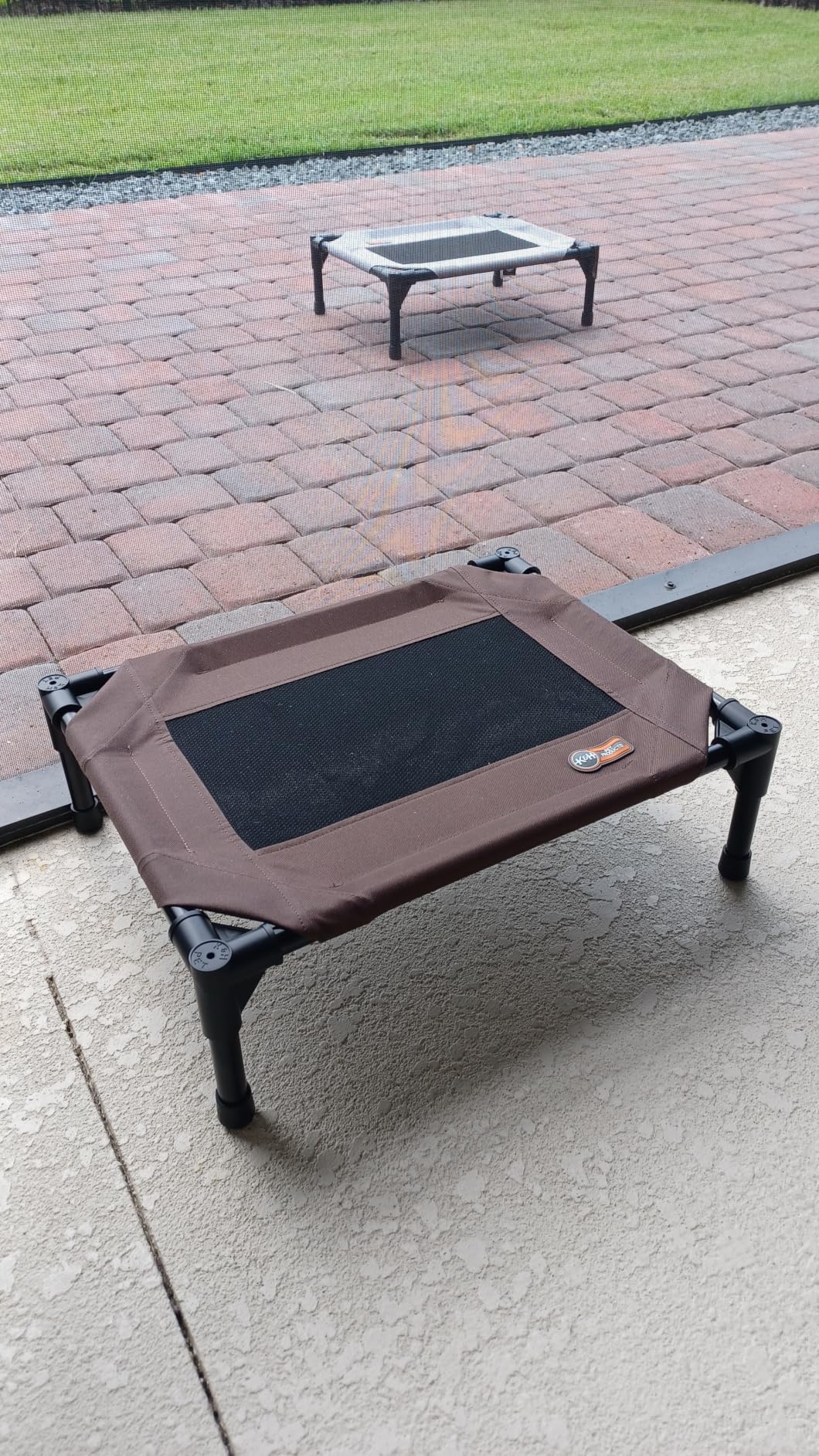 K&H Outdoor Elevated Dog Bed, Cooling Raised Dog Bed, Medium 32x25in, Tan customer photo 2