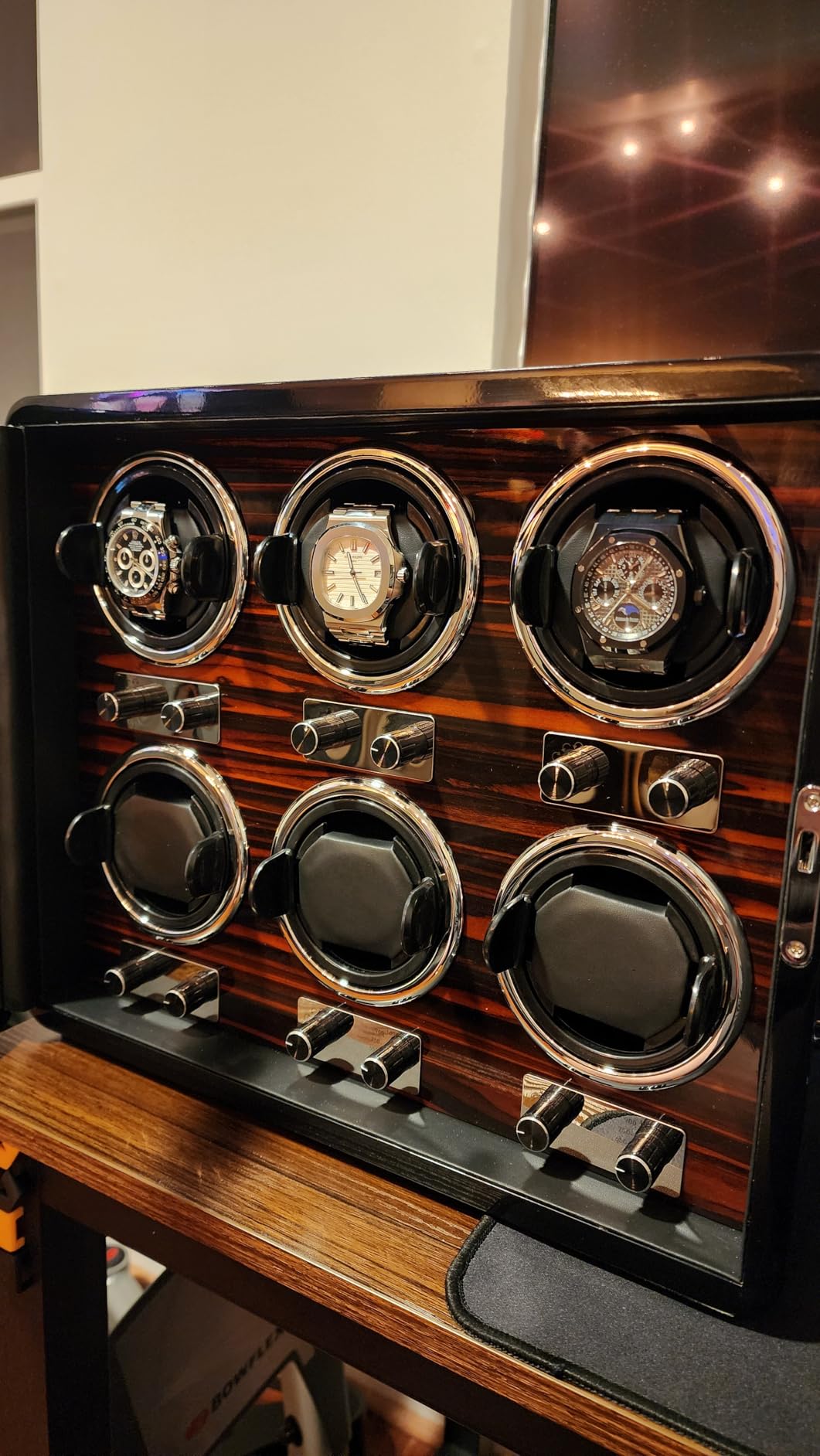 Oryx Watch Winders for 3/6 Automatic Watches Wooden Rotating Watch Case customer photo 1