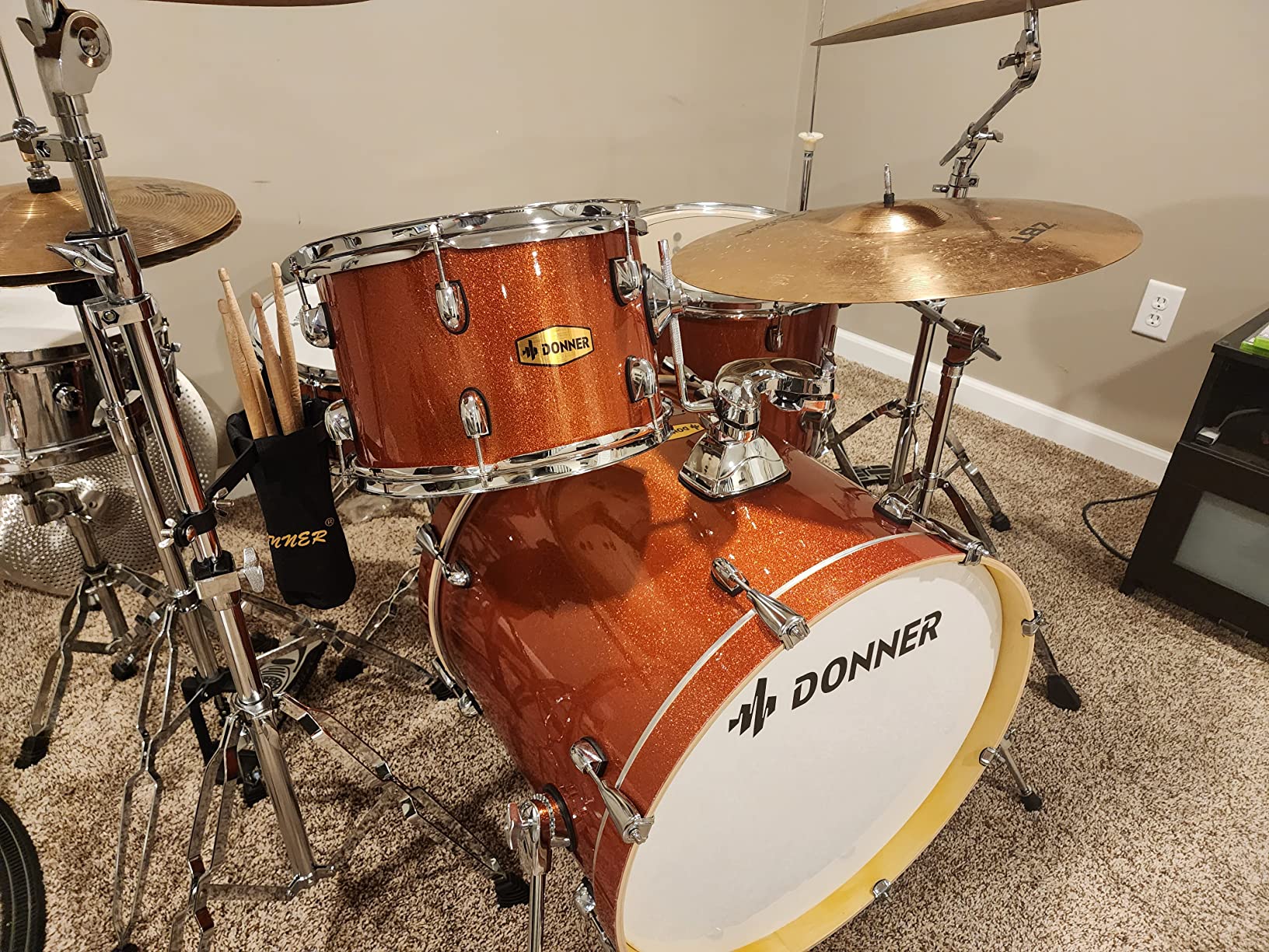 Donner Drum Set Adult with Practice Mute Pad, 5-Piece 22 inch Full Size Acoustic Drum Kit, Black - DDS-520 customer photo 1