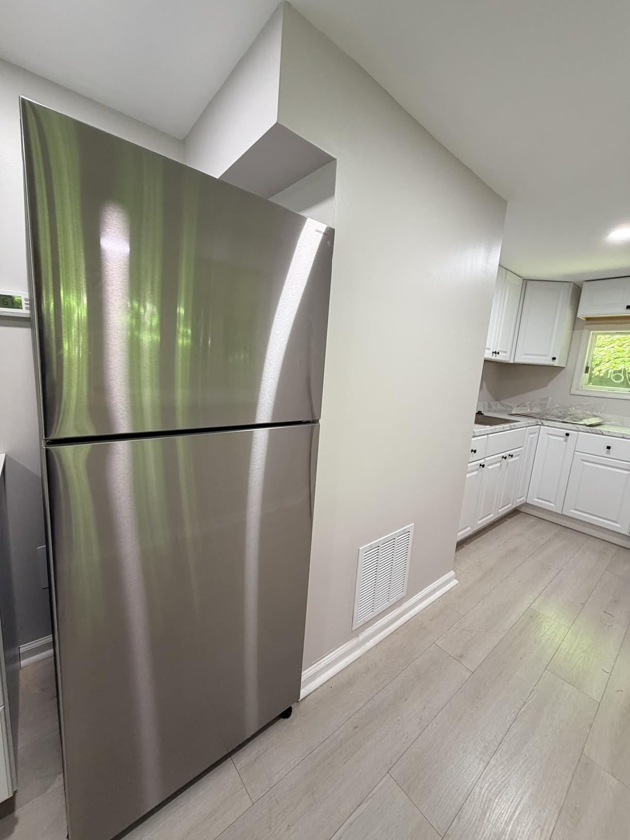 Samsung 17.5 cu. ft. Smart Counter Depth 3-Door French Door Refrigerator, Stainless Steel, RF18A5101SR/AA customer photo 1