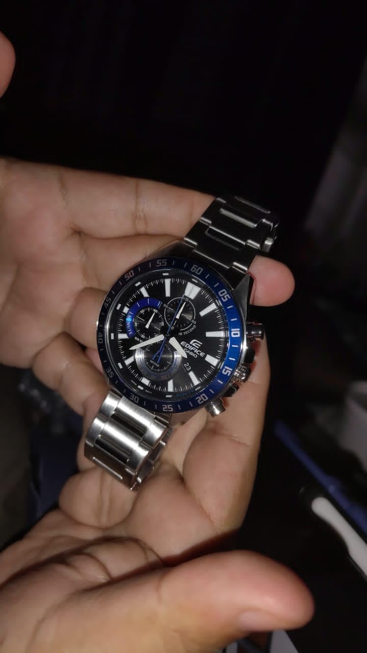 Casio Men's Quartz Sport Watch with Stainless Steel Strap, Silver-Tone (Model: EFV620D-1A2V) customer photo 1