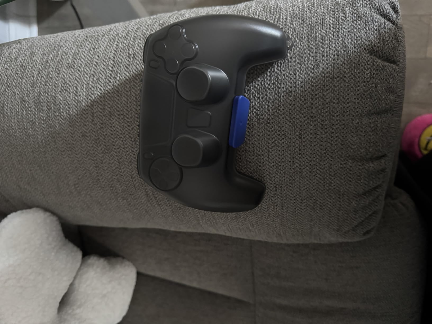 tomtoc Protective Case for PS5/PS5 Pro Controller Military Grade Protection | Hard Shell Protector for PlayStation 5 DualSense Wireless Remote, Space-Saving, Anti-scratch cover for Travel Daily use customer photo 1