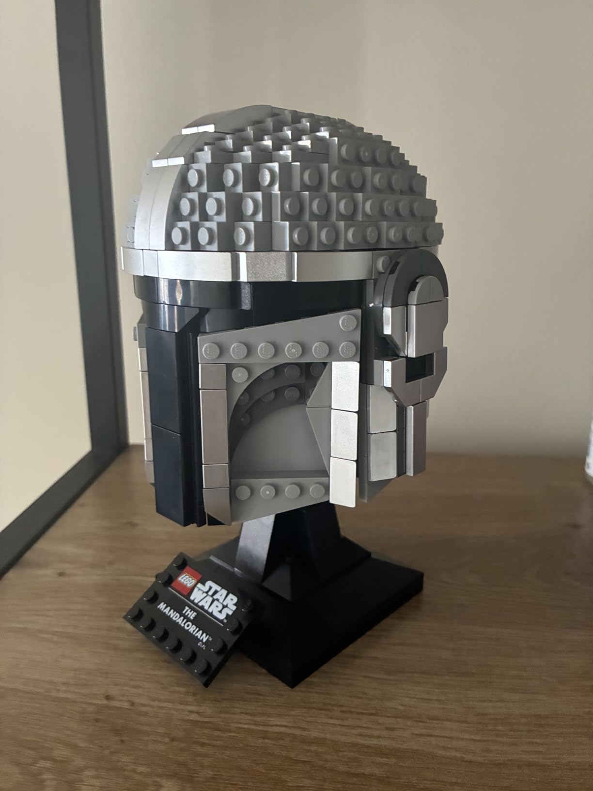 LEGO Star Wars The Mandalorian Helmet 75328 Buildable Model Kit, Display Collectible Decoration Set for Adults, Men, Women, Mom, Dad, Collectible Gift Idea customer photo 2