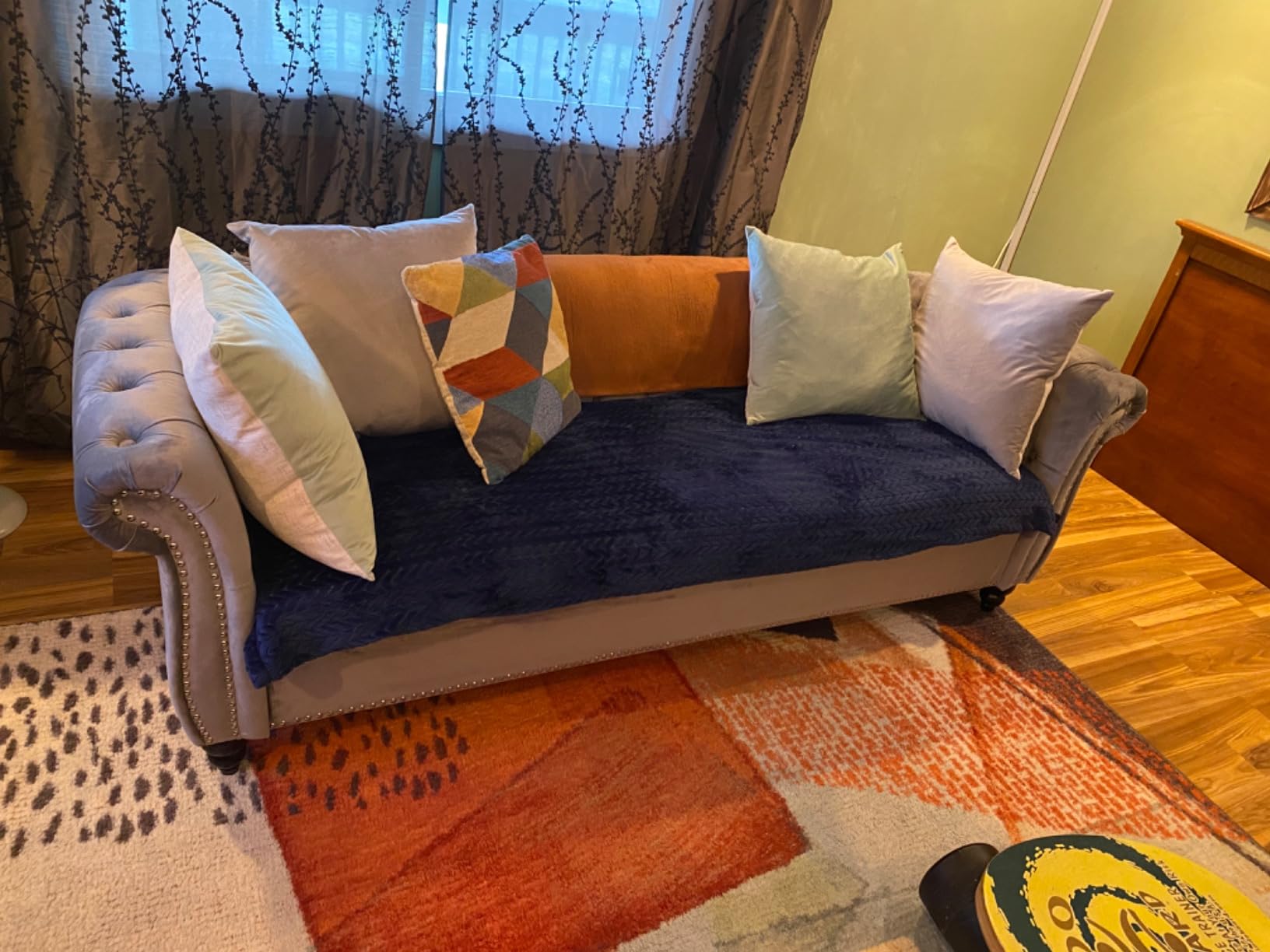 ONCIN Velvet Chesterfield Sofa, 84'' Modern Tufted 3 Seater Couch with Scroll Arms and Wood Legs for Living Room Bedroom (Blue) customer photo 1