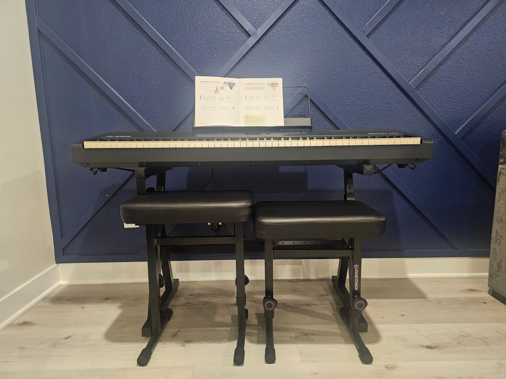 Liquid Stands Piano Bench Adjustable Stool - Music Keyboard Bench Seat for Piano Keyboard Stand with Black Padded Cushion for Musicians customer photo 2