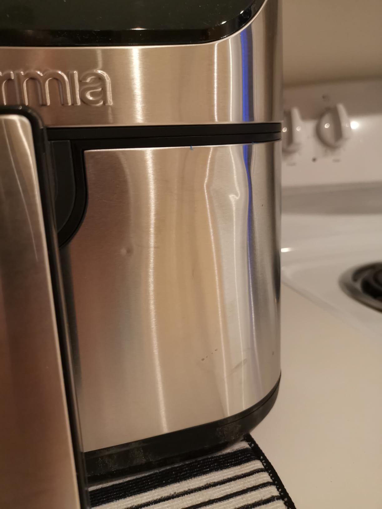 Gourmia Air Fryer 8 Qt Extra Large, FryForce360, Digital Display, 12 Presets, Stainless Steel customer photo 1