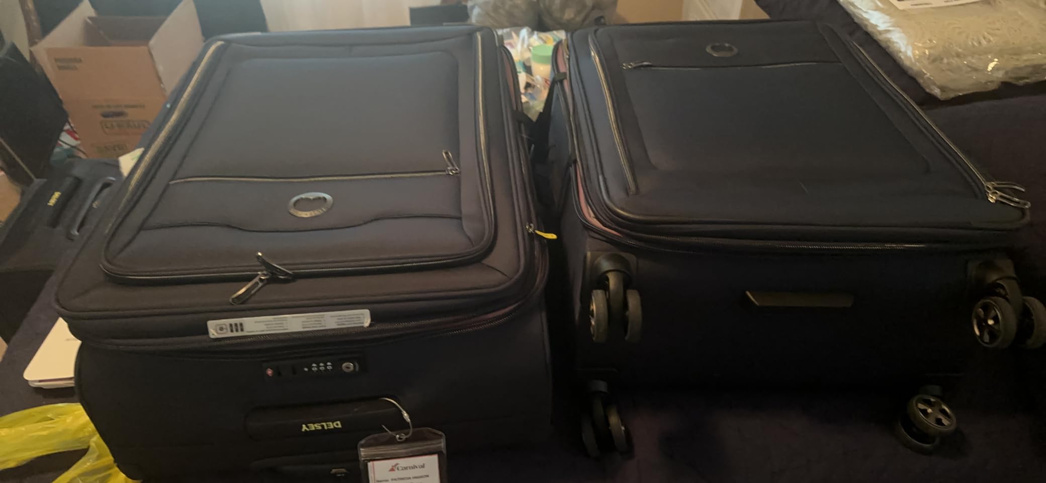 DELSEY PARIS Helium DLX Softside Expandable Luggage with Spinner Wheels, Black, Carry on 20 Inch customer photo 1