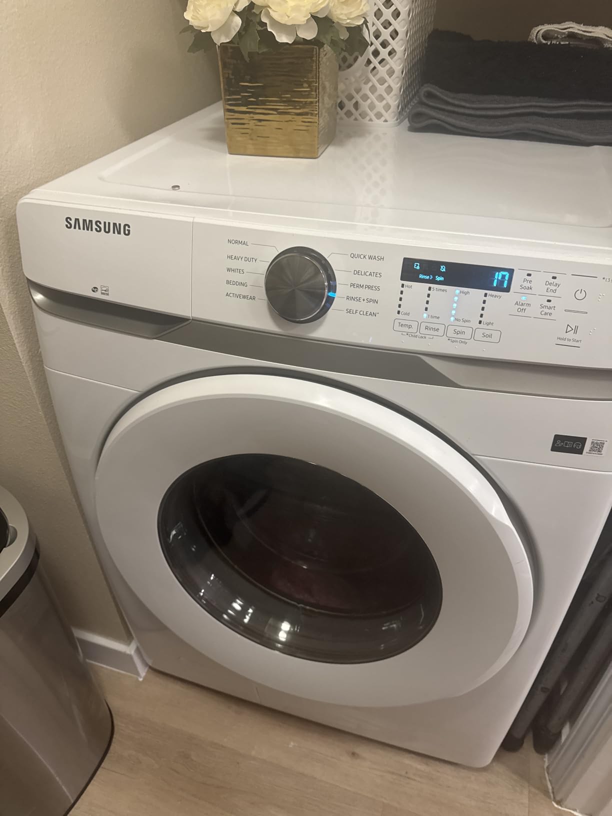 Samsung WF45T6000WPR White Front Load Laundry Package customer photo 2