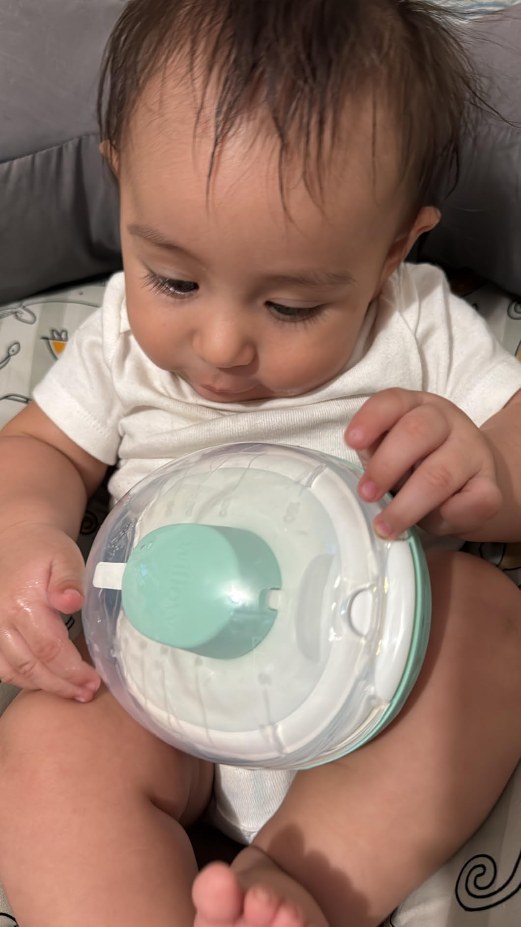 Willow Go Wearable Breast Pump, Hands Free Double Electric Breast Pump, Wireless In-Bra Design with 15 level Hospital Grade Suction customer photo 2