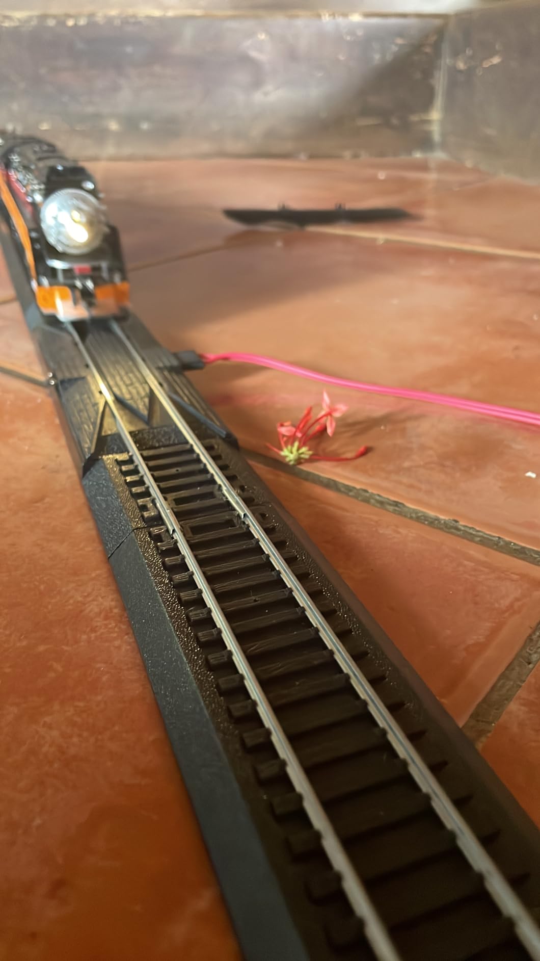 Bachmann Trains Daylight Special Ready to Run Electric Train Set - HO Scale customer photo 2