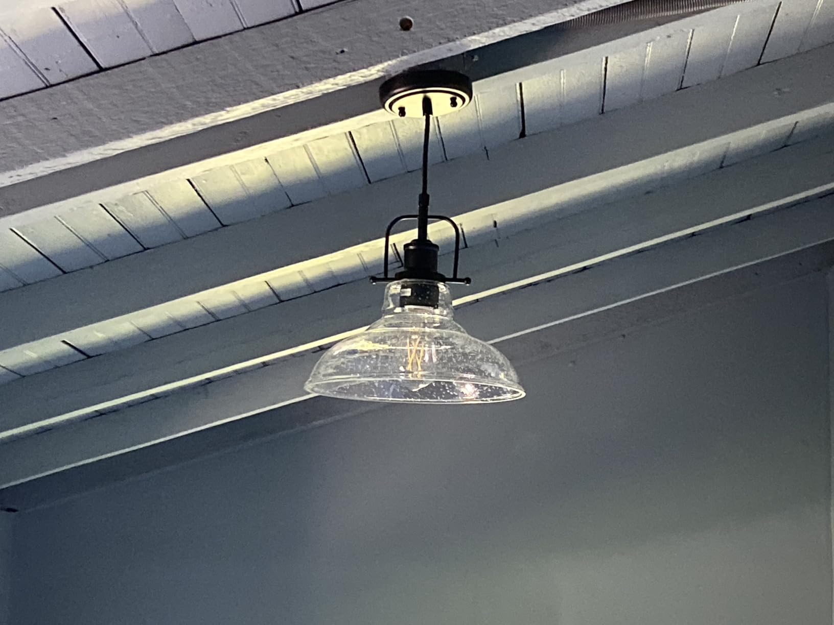 Zlepmlla Glass Pendant Light, Black Pendant Light Fixtures with Seeded Glass Shade, Adjustable Height Hanging Lights for Hallway, Kitchen Island, Dinning Room (Bulb not Included) customer photo 2